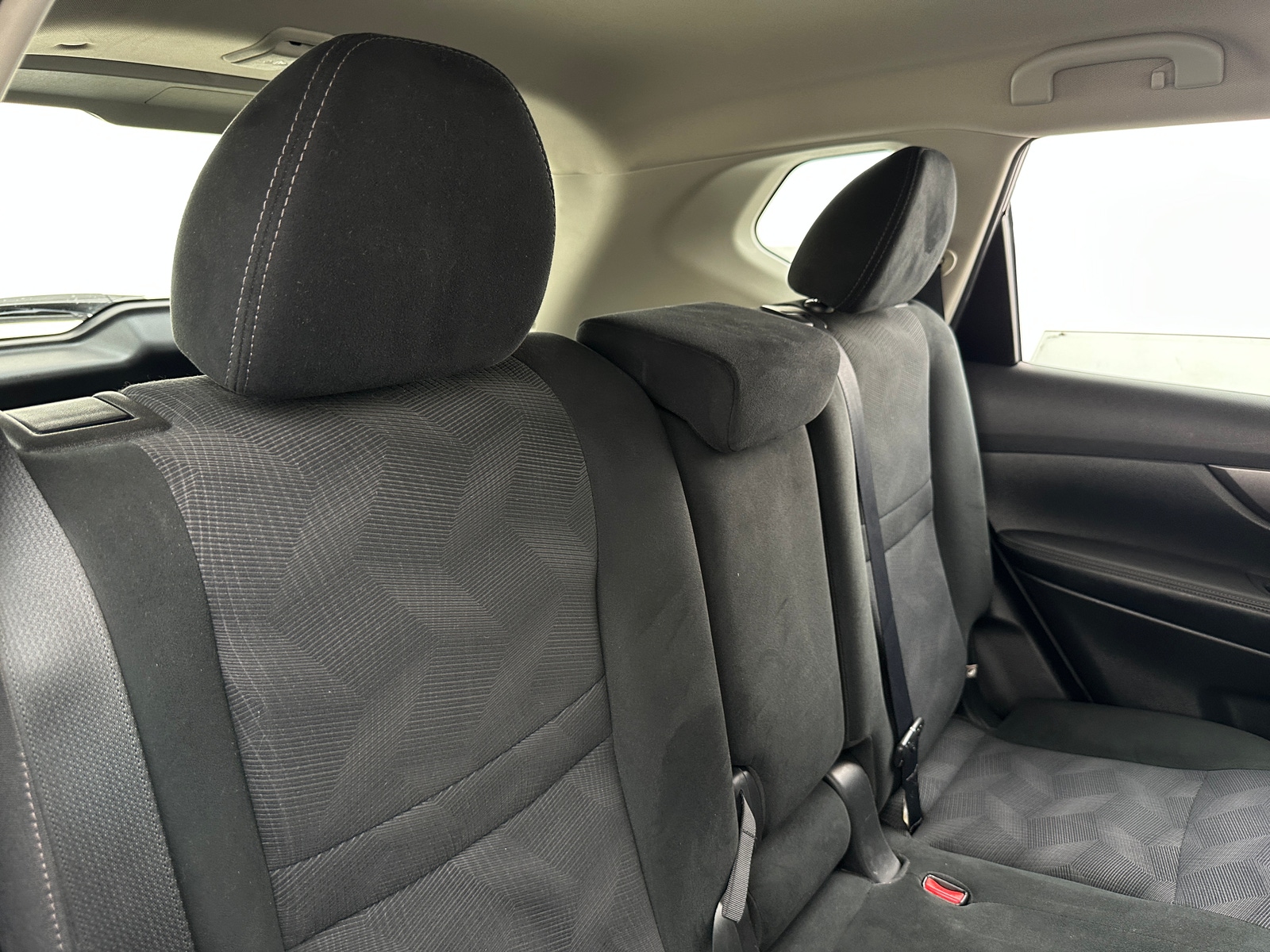 Thumbnail: 2016 Nissan Rogue - 6