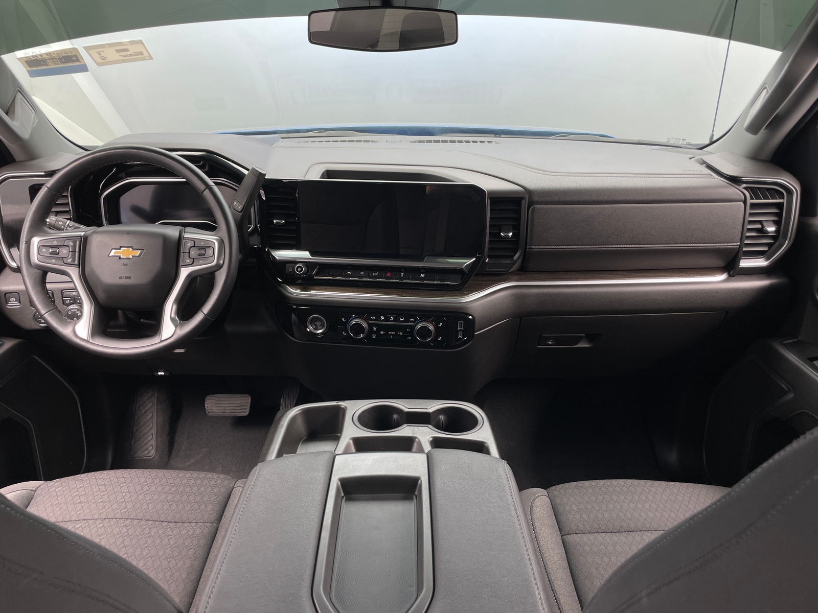 Thumbnail: 2022 Chevrolet Silverado 1500 - 3