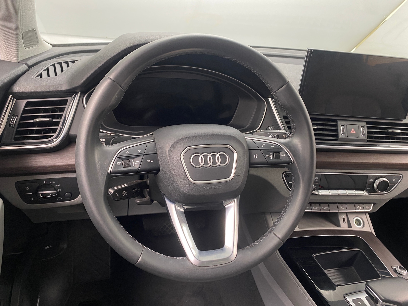 Thumbnail: 2022 Audi Q5 - 4