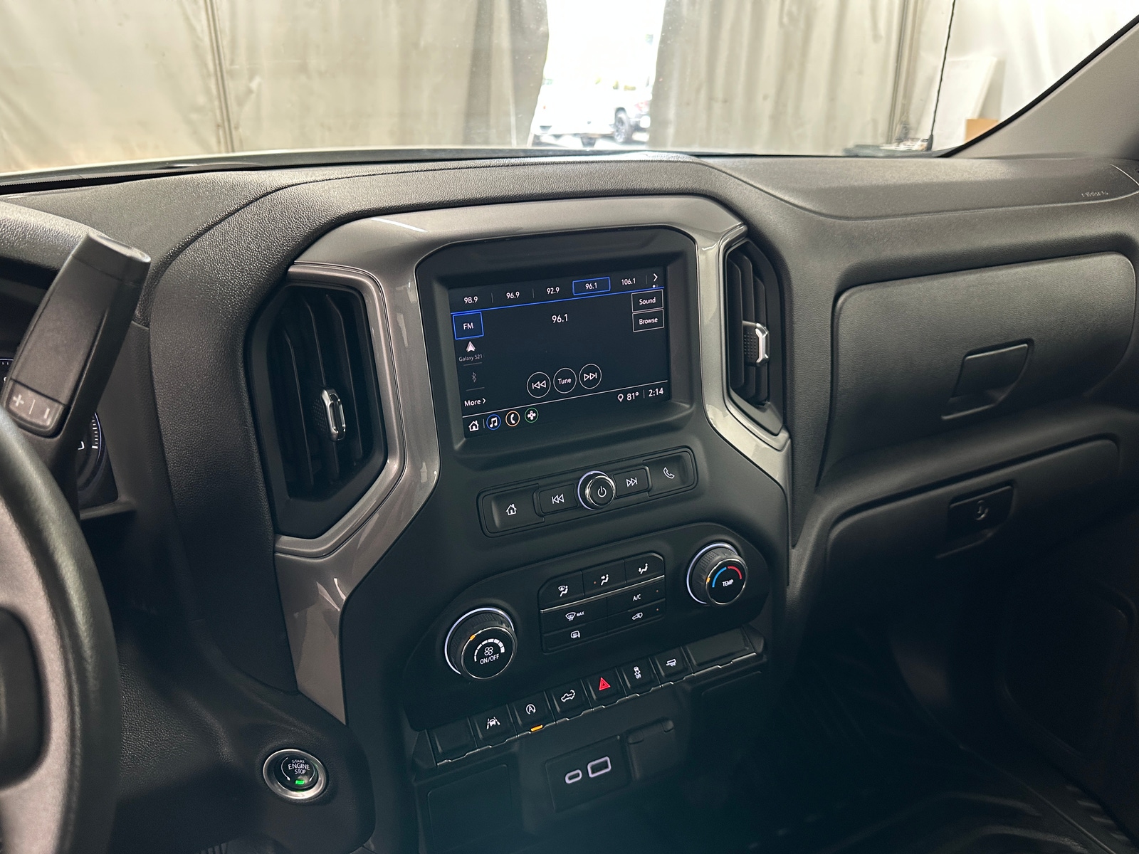 Thumbnail: 2024 Chevrolet Silverado 1500 - 3