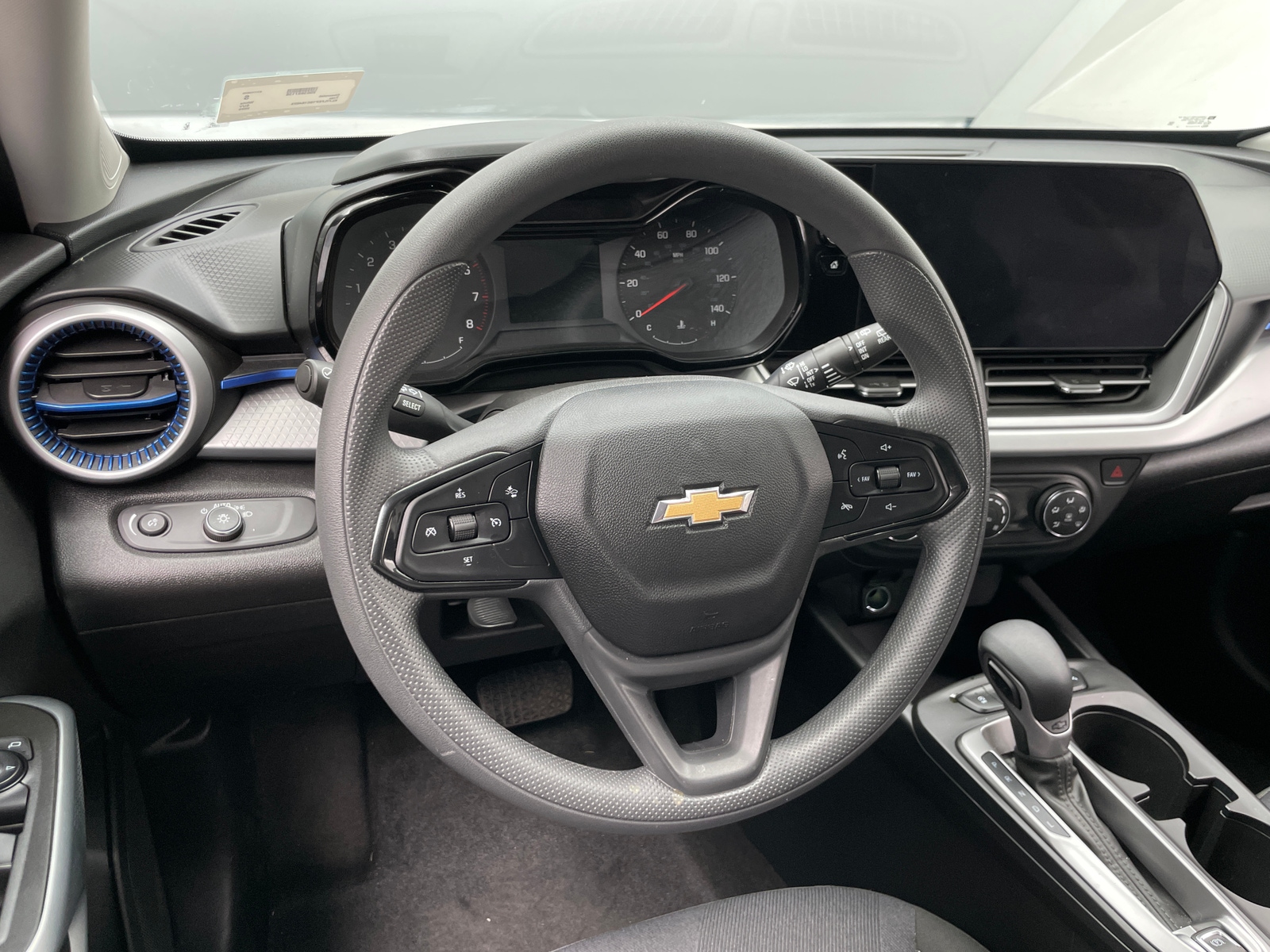 Thumbnail: 2025 Chevrolet Trax - 5