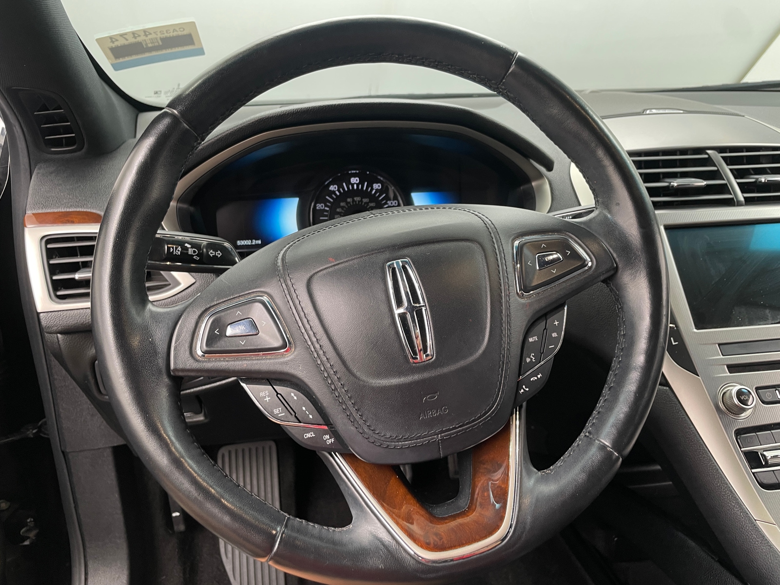 Thumbnail: 2019 Lincoln MKZ - 4