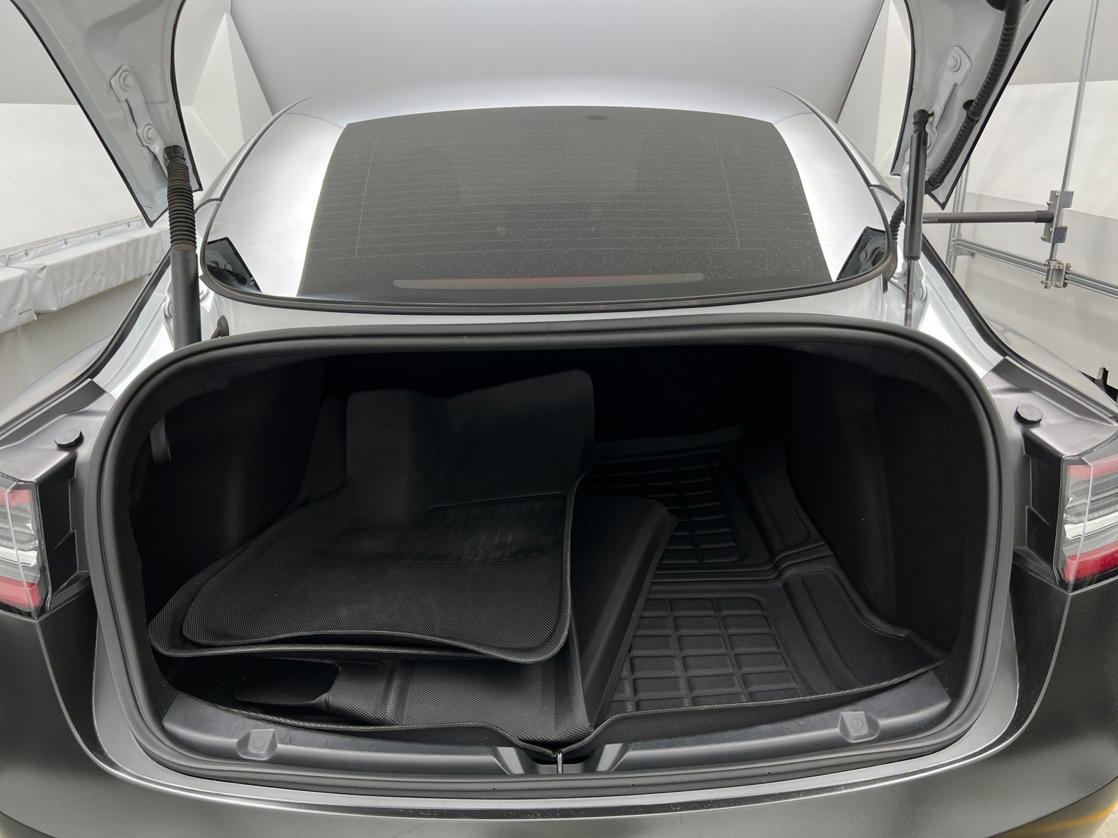 Thumbnail: 2023 Tesla Model 3 - 6