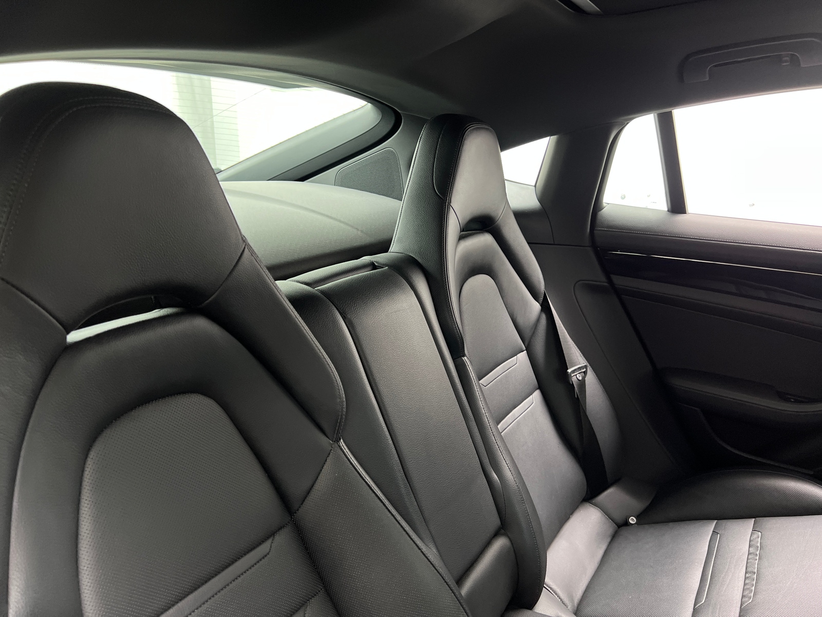Thumbnail: 2018 Porsche Panamera - 5