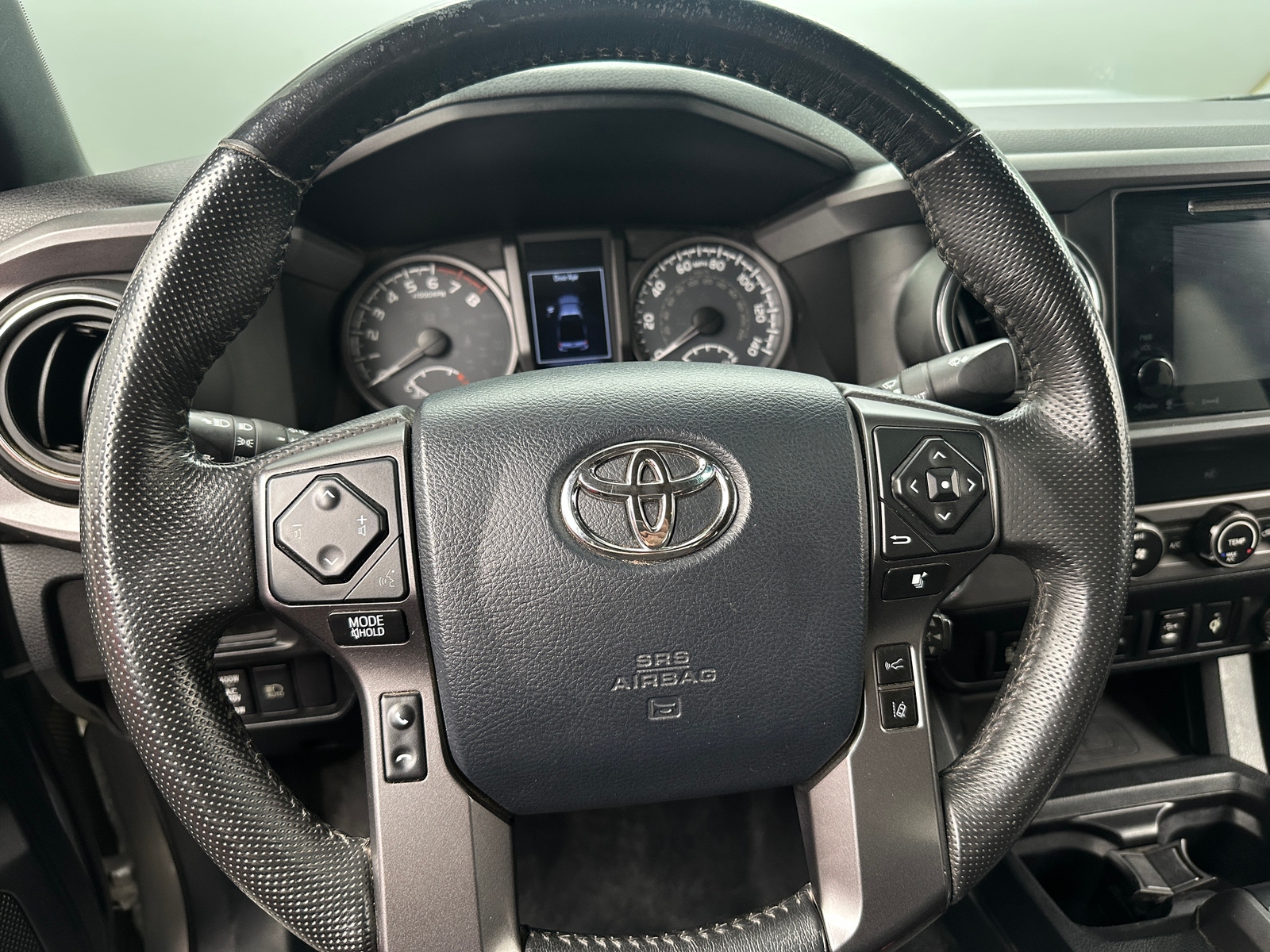Thumbnail: 2019 Toyota Tacoma - 5