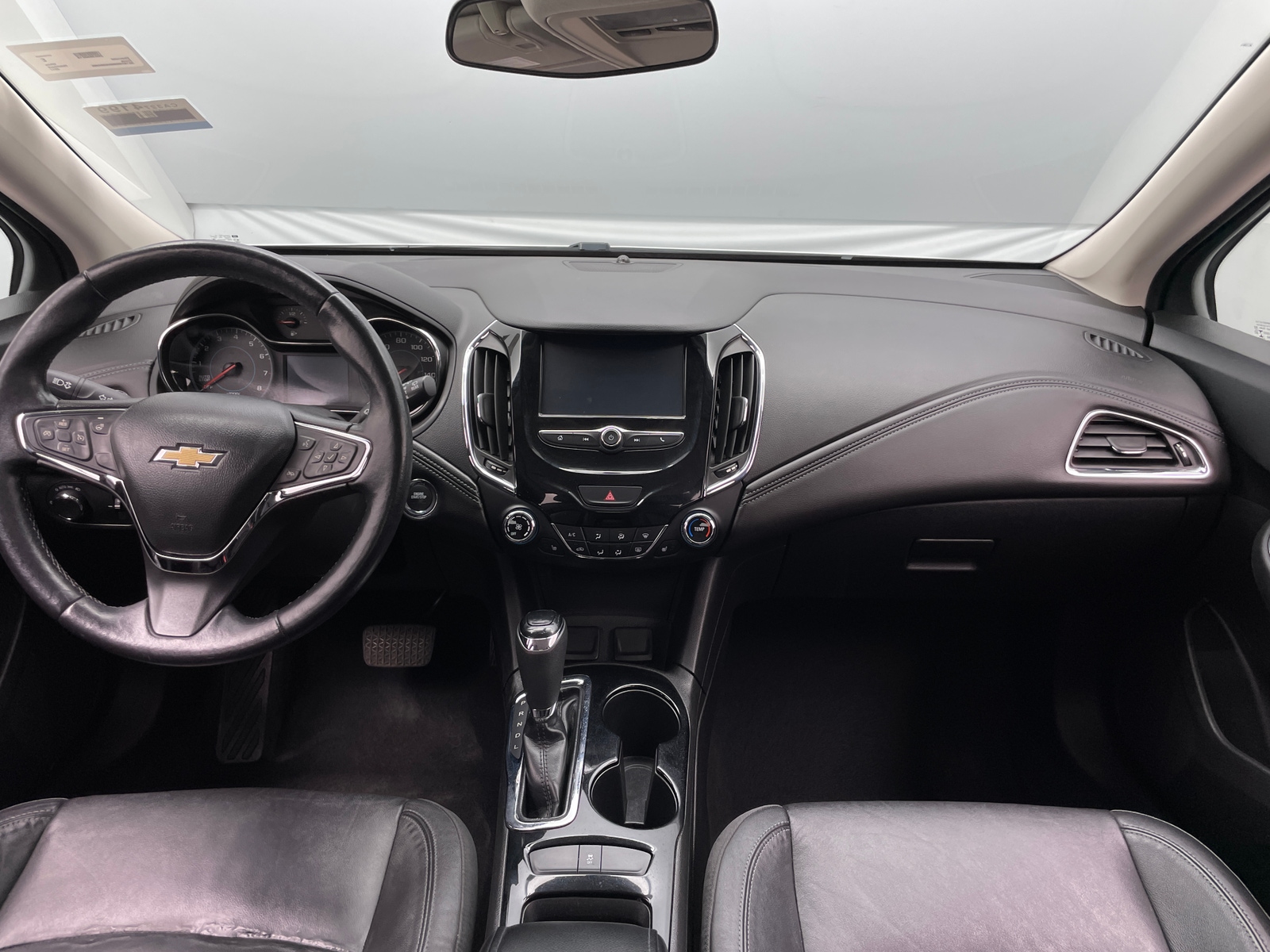 Thumbnail: 2017 Chevrolet Cruze - 2