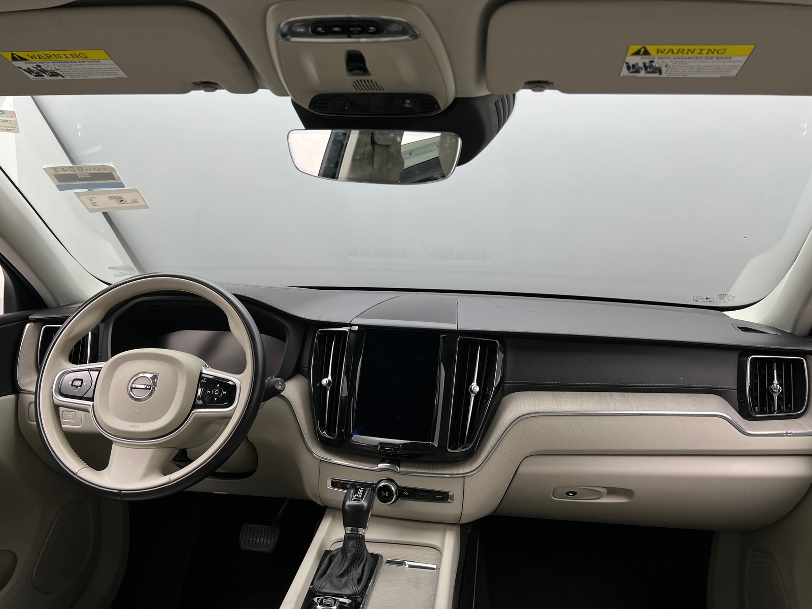 Thumbnail: 2018 Volvo XC60 - 2