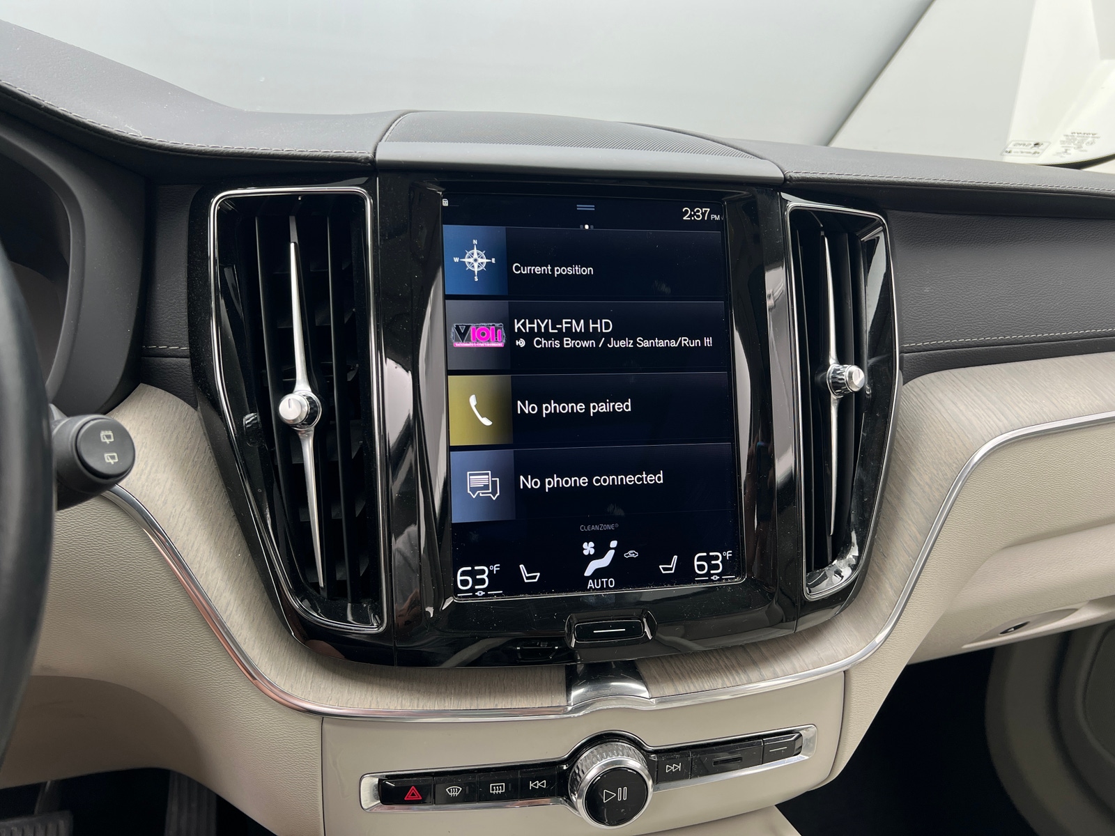 Thumbnail: 2018 Volvo XC60 - 3