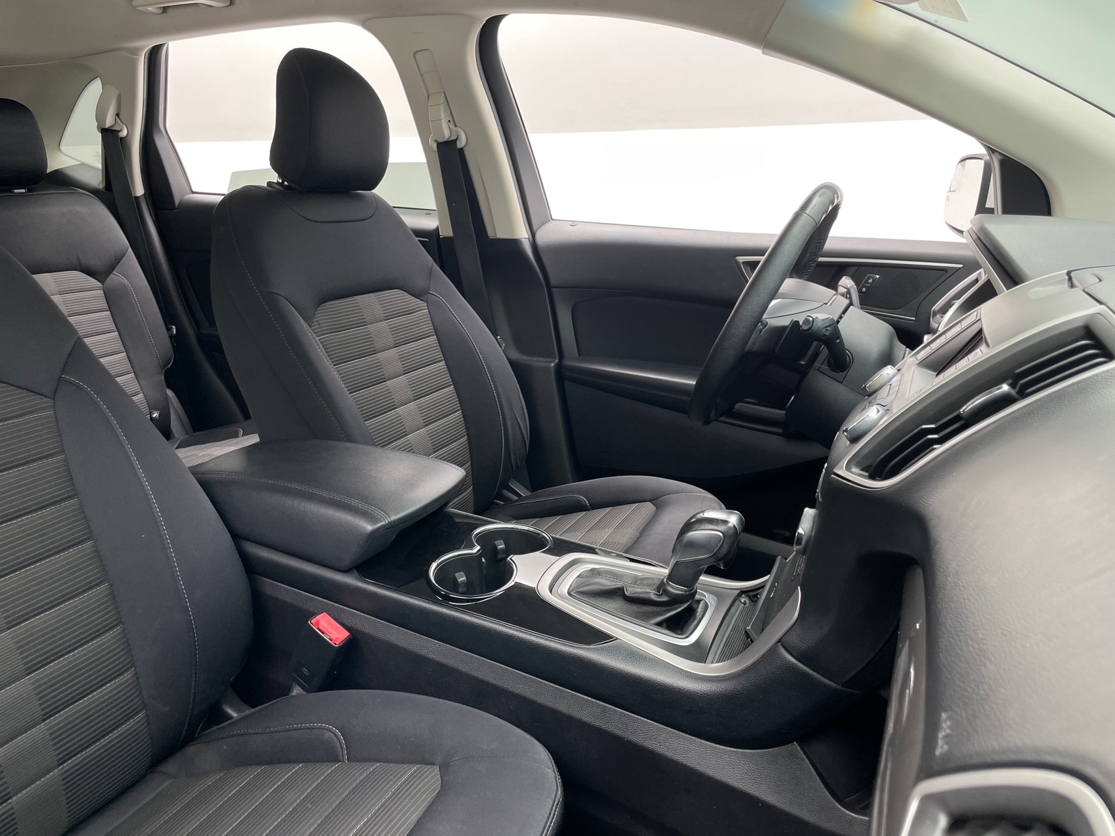 Thumbnail: 2016 Ford Edge - 2