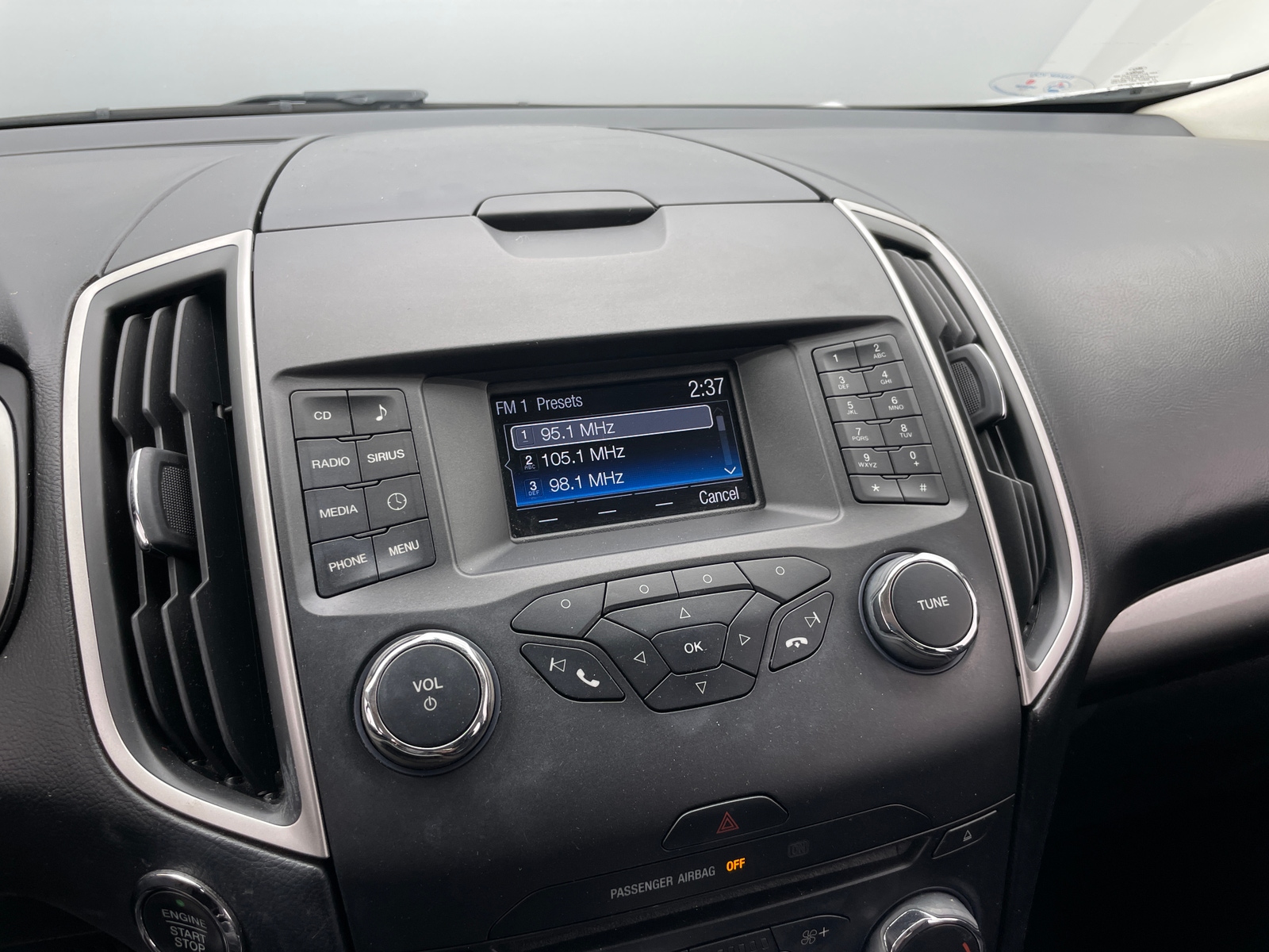Thumbnail: 2016 Ford Edge - 4