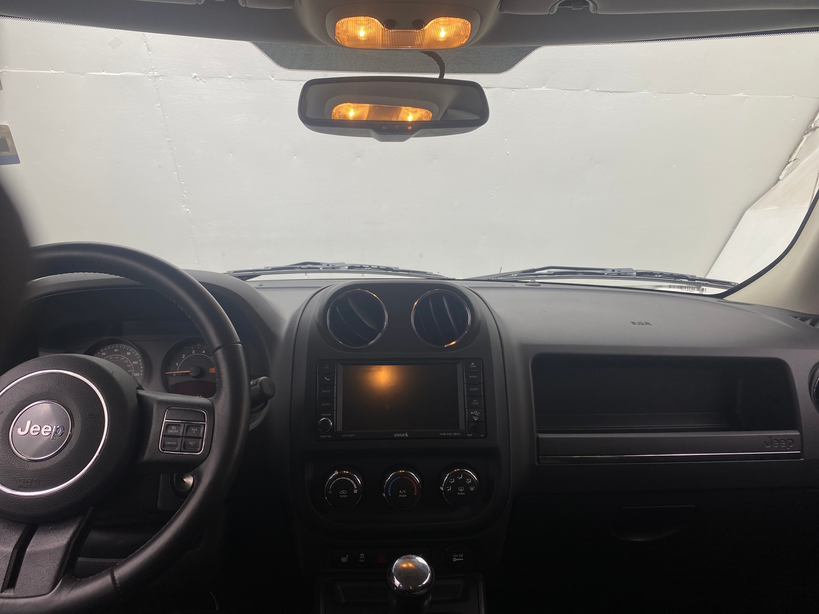 Thumbnail: 2017 Jeep Patriot - 3