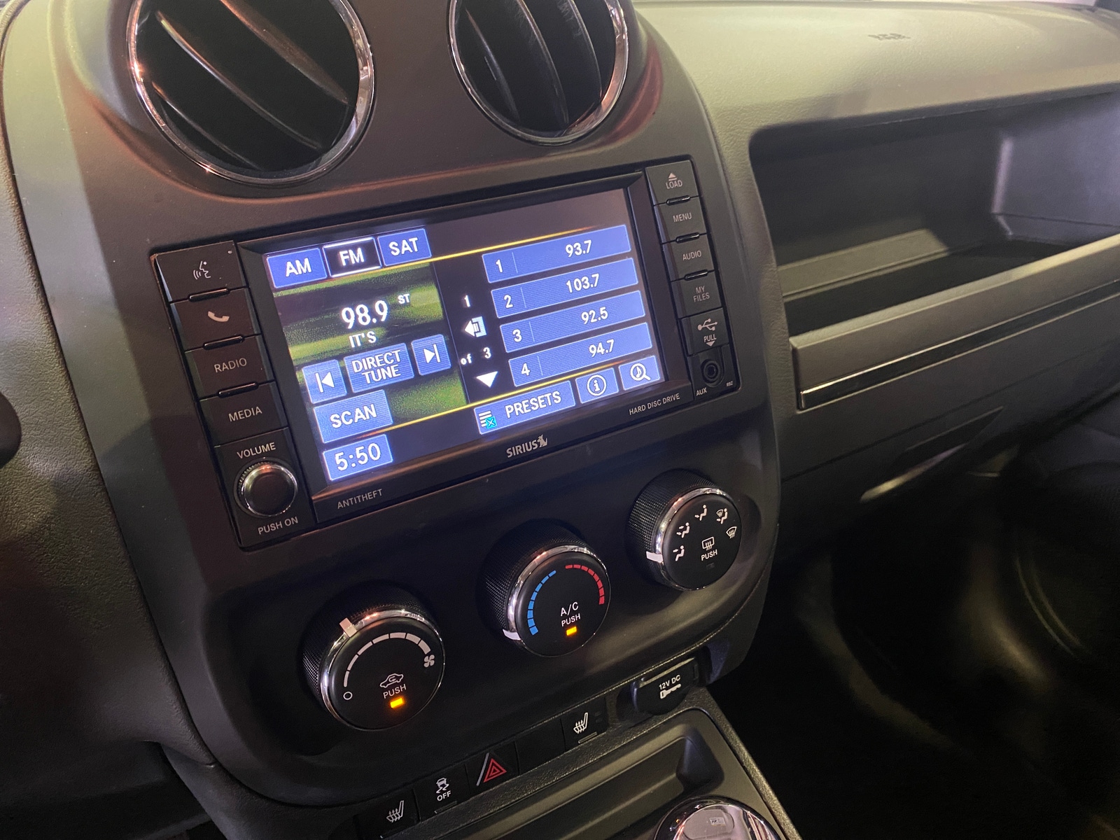 Thumbnail: 2017 Jeep Patriot - 4