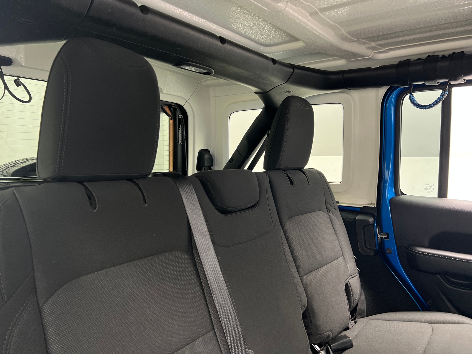 Thumbnail: 2022 Jeep Wrangler - 6