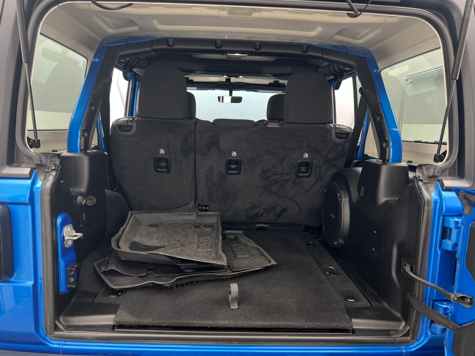 Thumbnail: 2022 Jeep Wrangler - 7