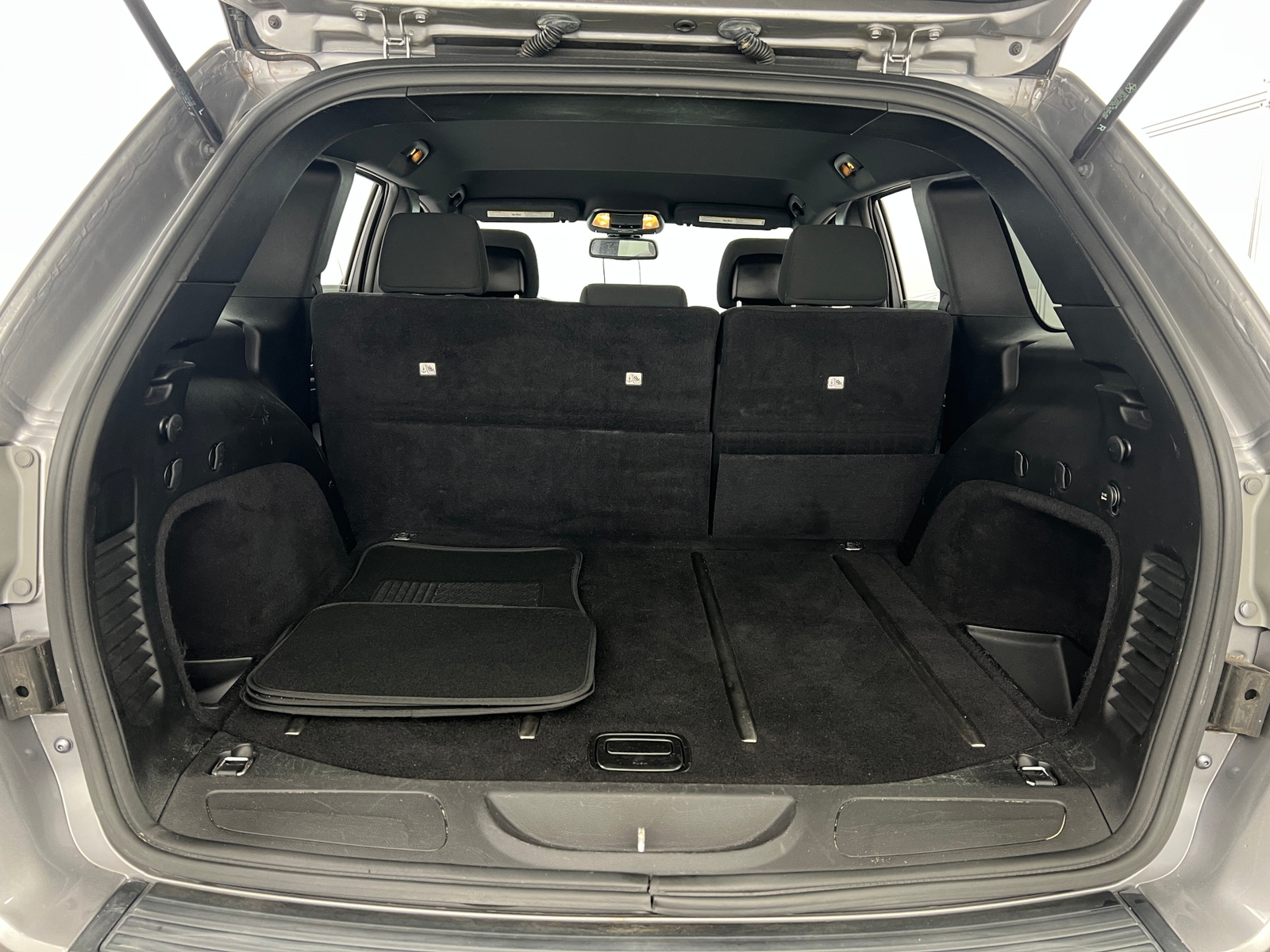 Thumbnail: 2015 Jeep Grand Cherokee - 7