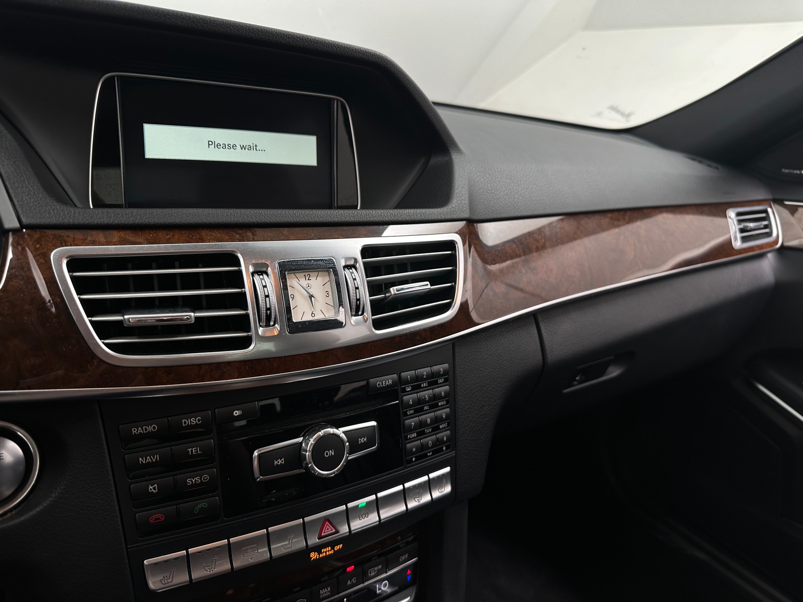 Thumbnail: 2014 Mercedes-Benz E-Class - 3