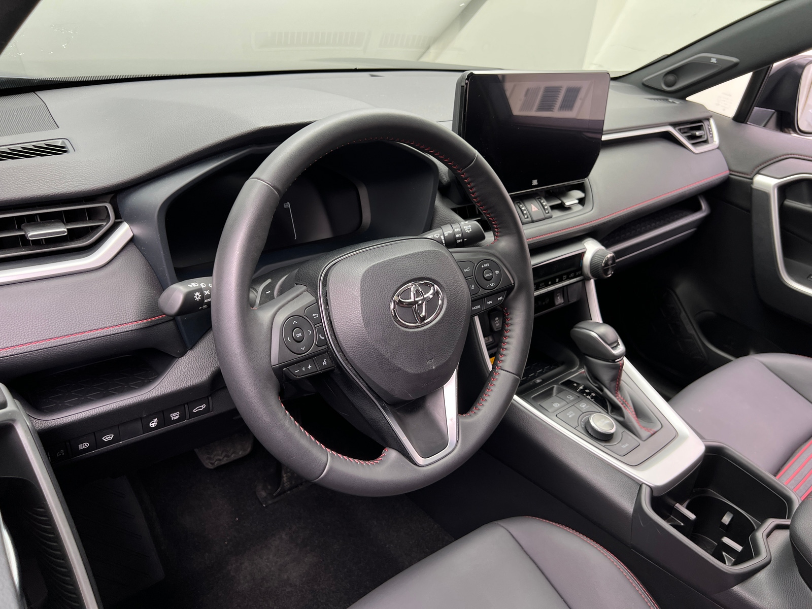 Thumbnail: 2023 Toyota RAV4 - 4