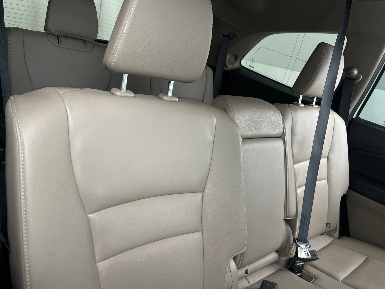 Thumbnail: 2017 Honda Pilot - 5
