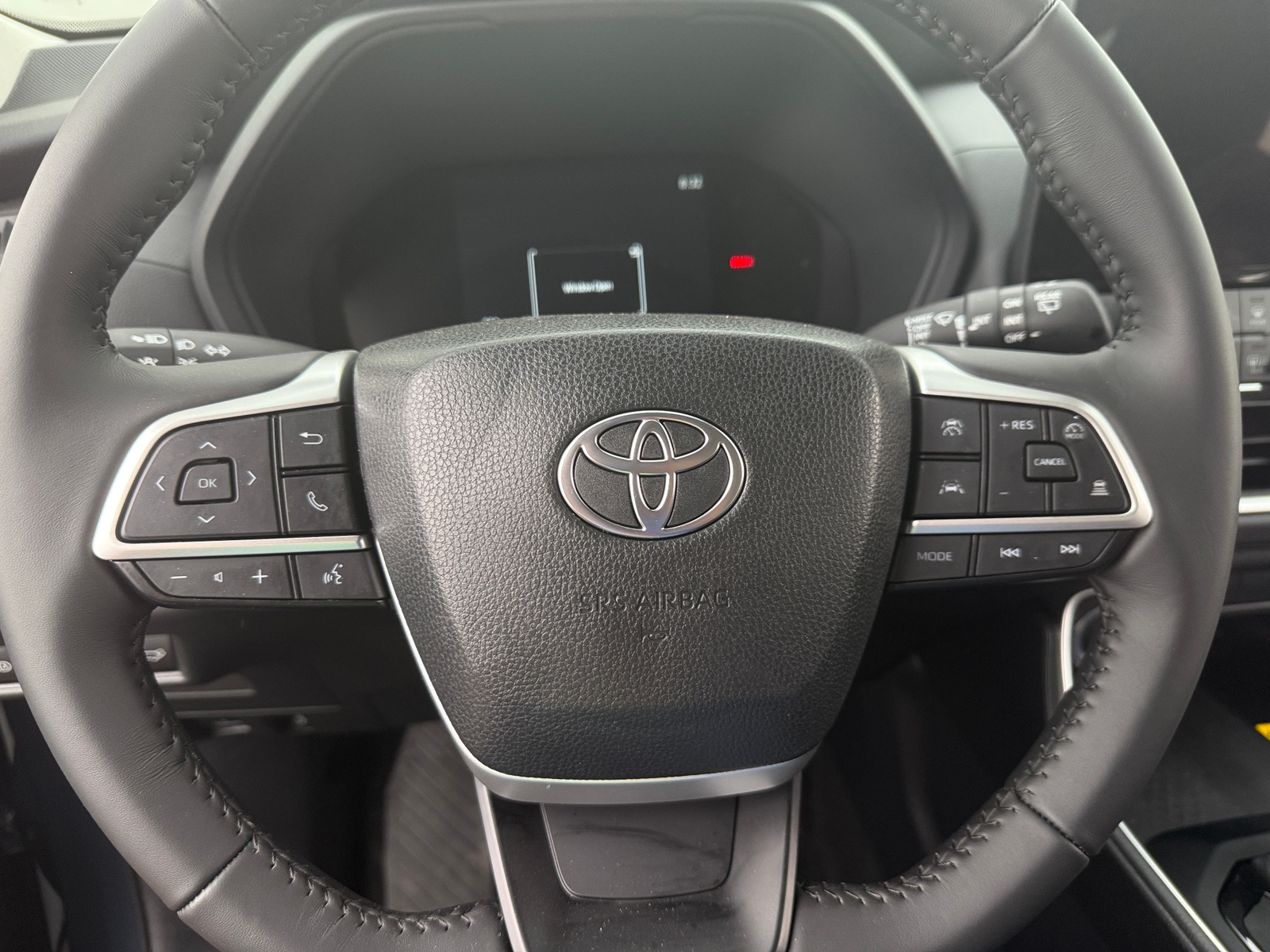 Thumbnail: 2024 Toyota Grand Highlander - 4