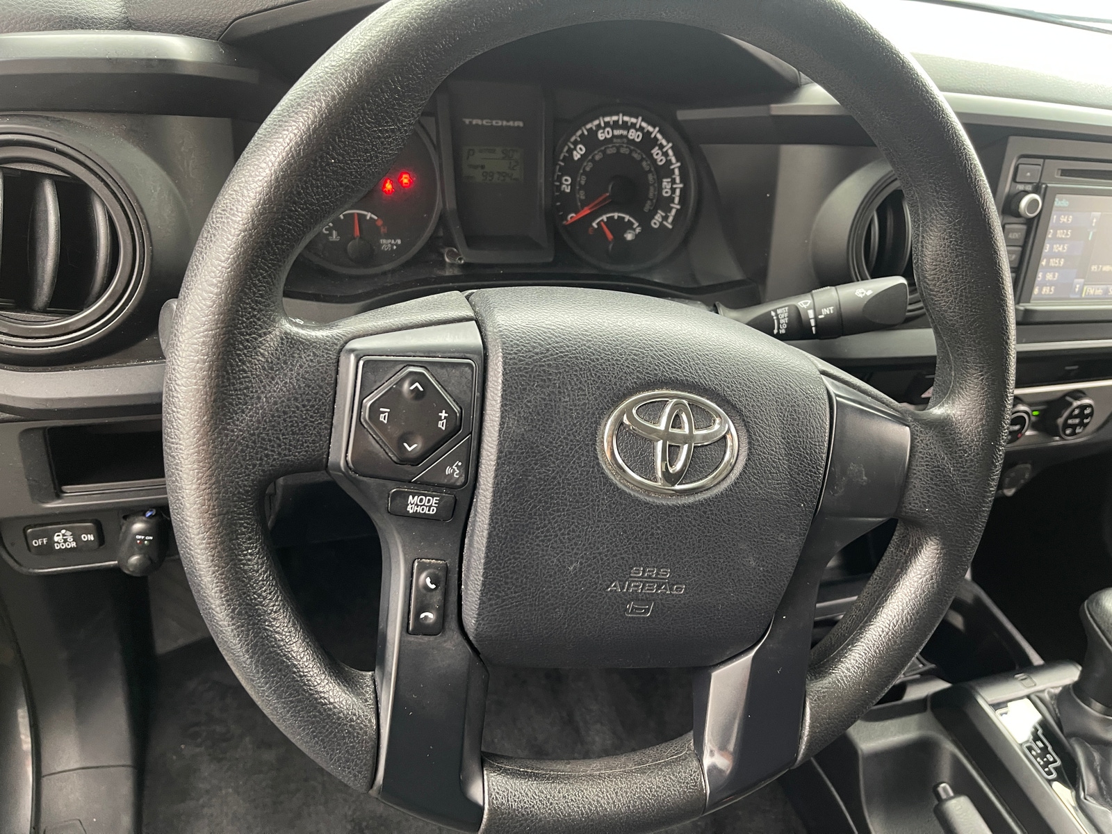 Thumbnail: 2016 Toyota Tacoma - 5