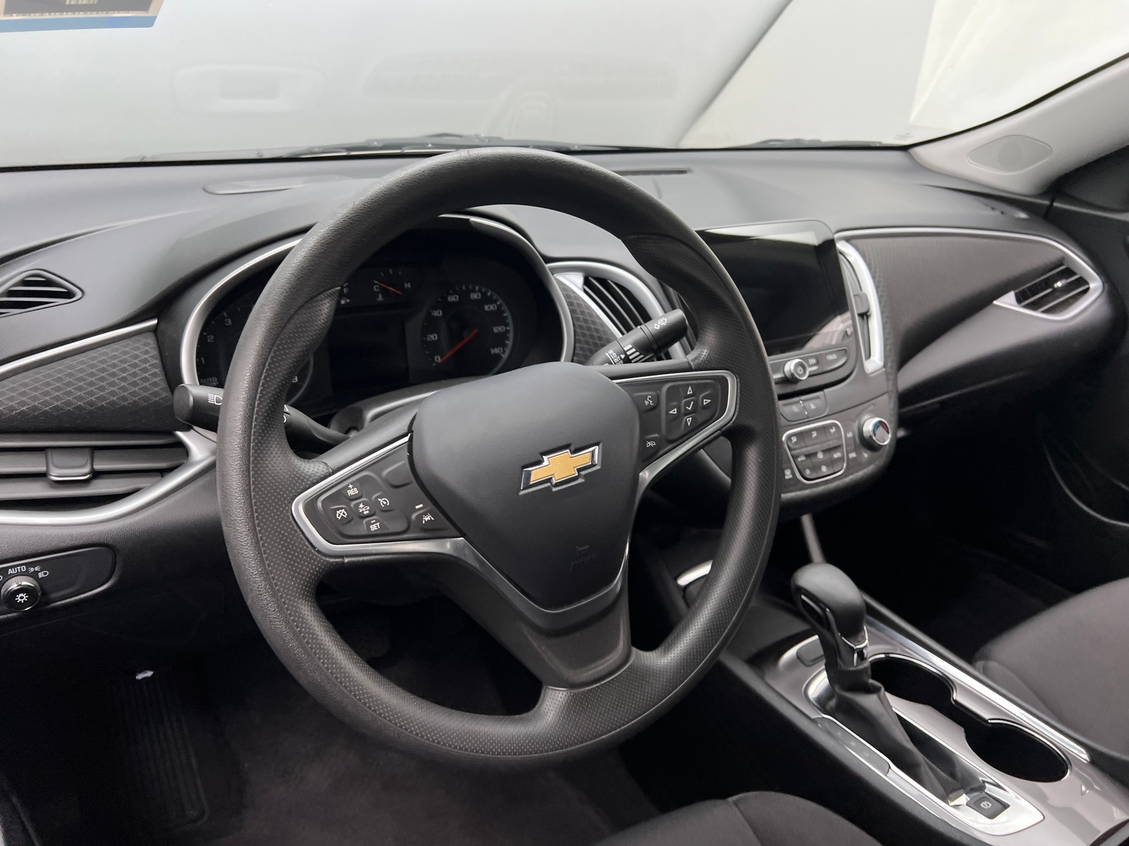 Thumbnail: 2023 Chevrolet Malibu - 5