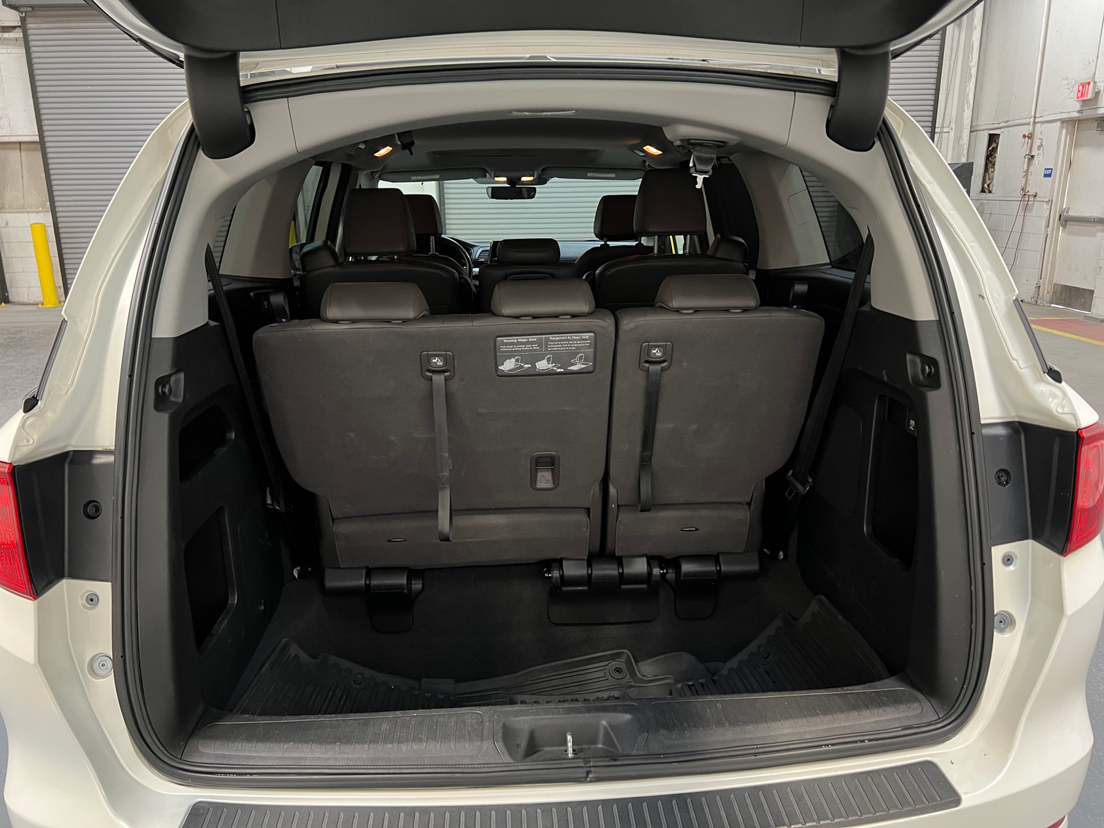 Thumbnail: 2019 Honda Odyssey - 6
