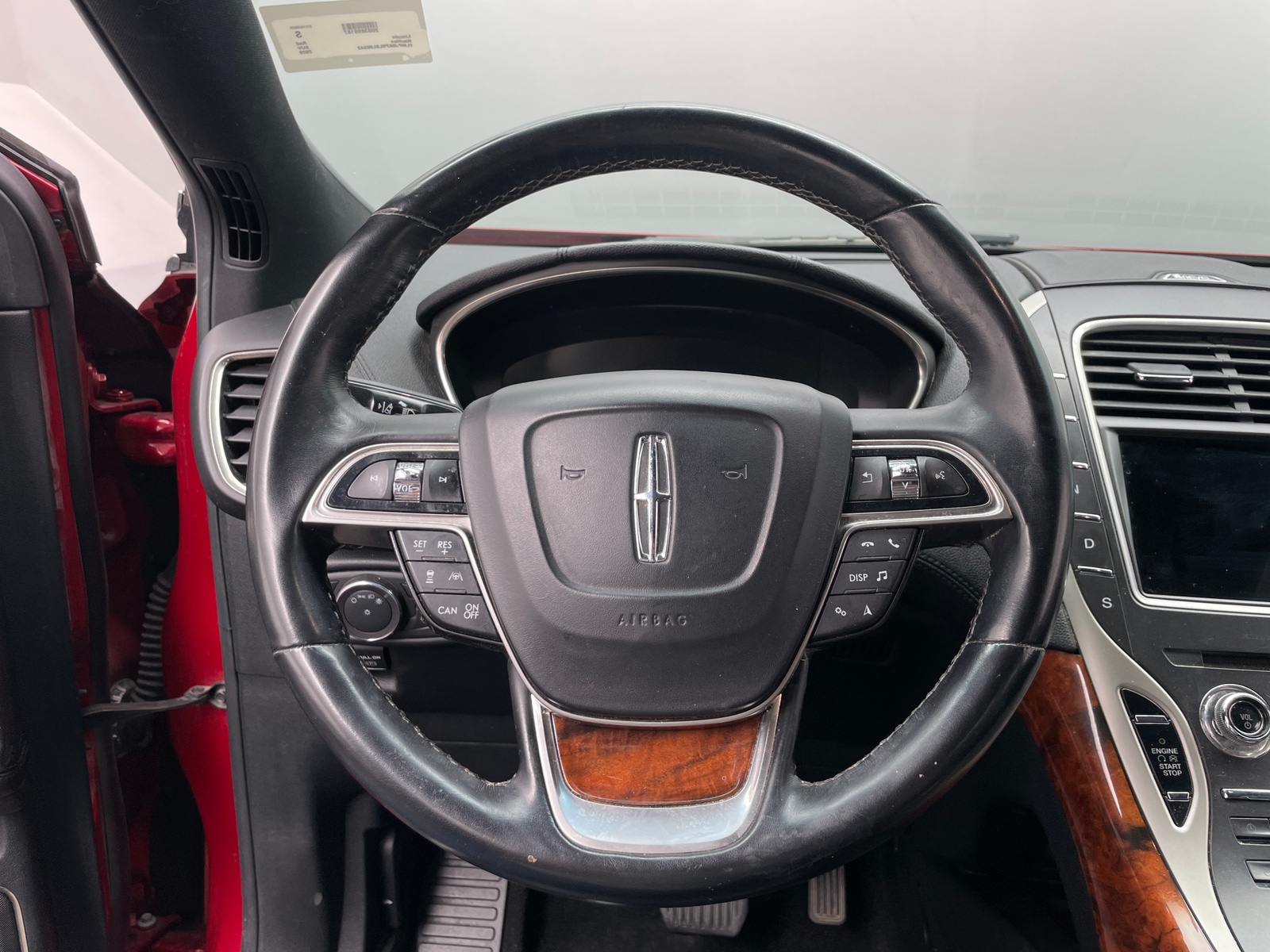 Thumbnail: 2020 Lincoln Nautilus - 4