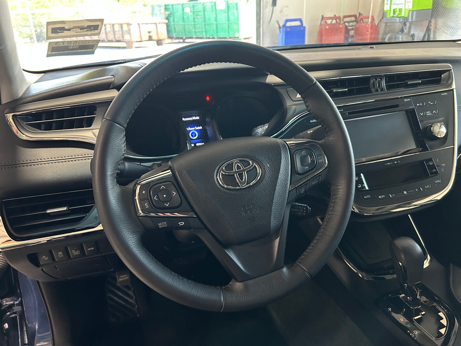 Thumbnail: 2017 Toyota Avalon - 4
