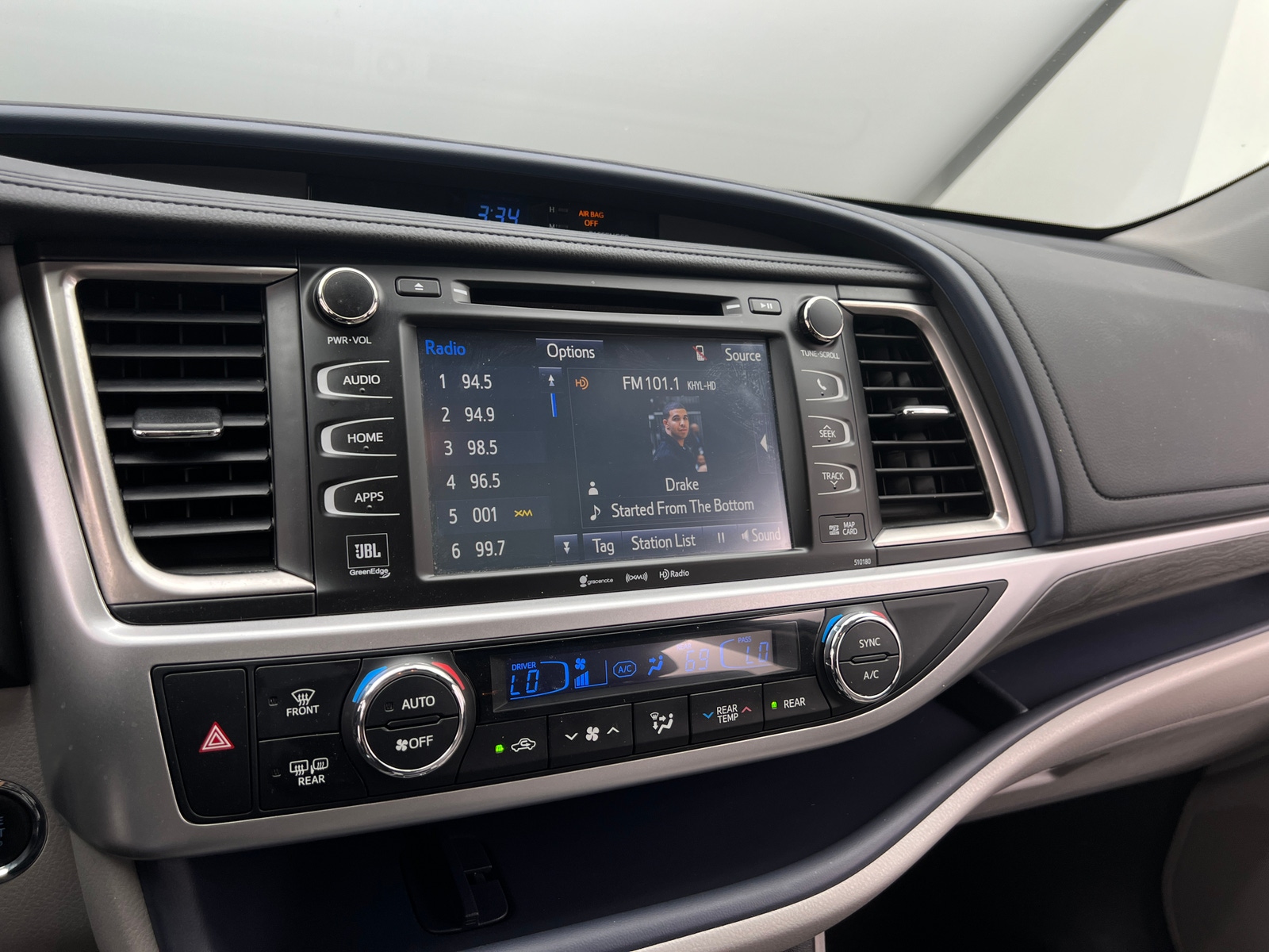 Thumbnail: 2017 Toyota Highlander - 3