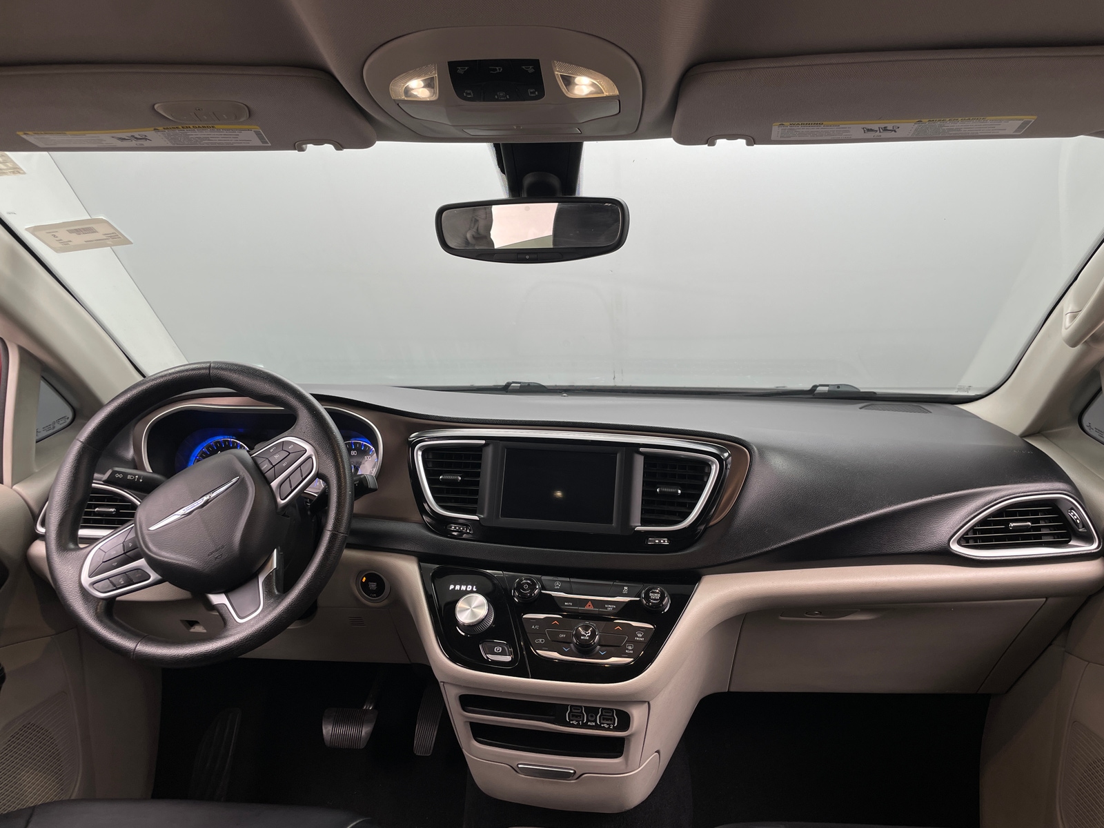 Thumbnail: 2021 Chrysler Voyager - 2