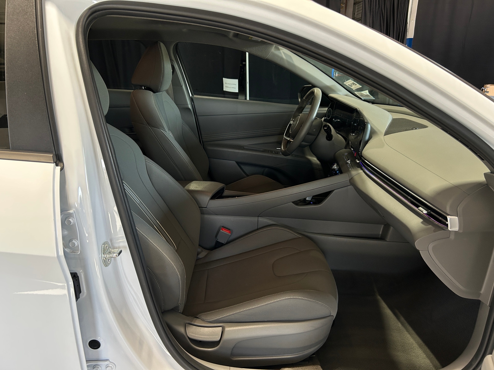 Thumbnail: 2024 Hyundai Elantra - 2