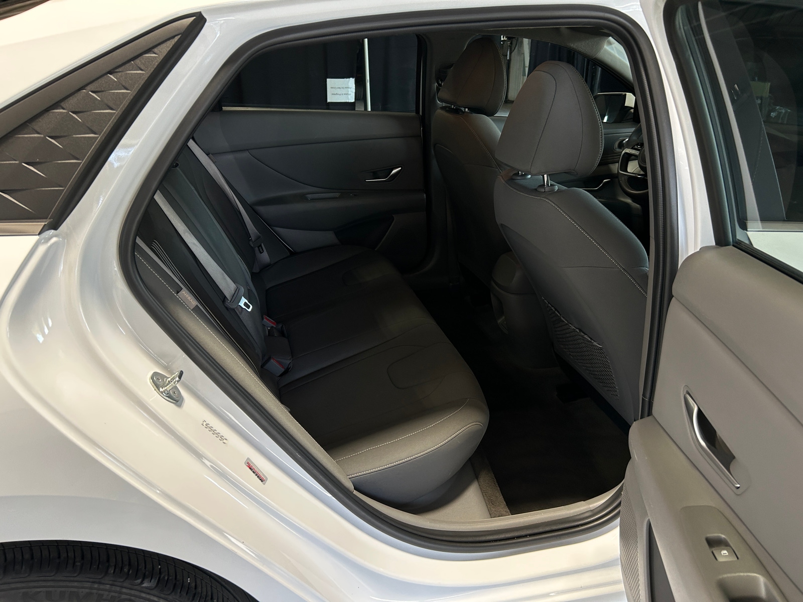 Thumbnail: 2024 Hyundai Elantra - 6