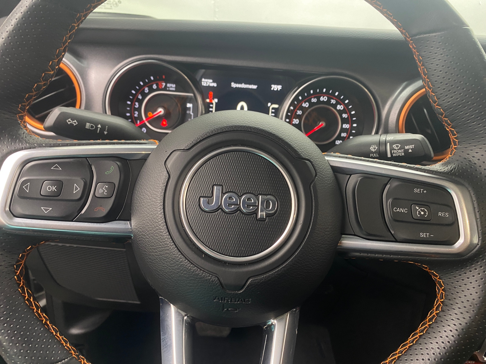 Thumbnail: 2021 Jeep Gladiator - 5