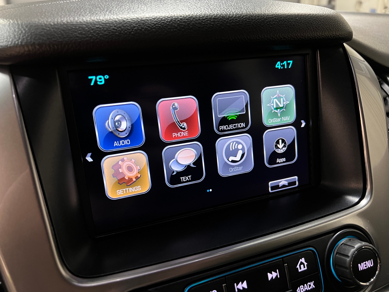 Thumbnail: 2018 Chevrolet Suburban - 3