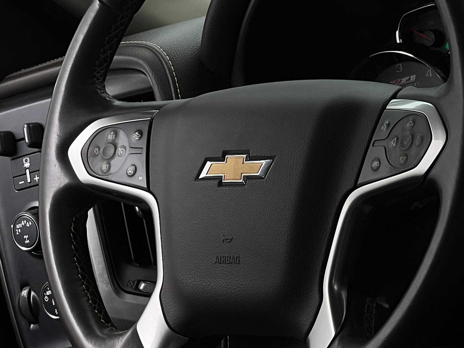 Thumbnail: 2018 Chevrolet Silverado 1500 - 4