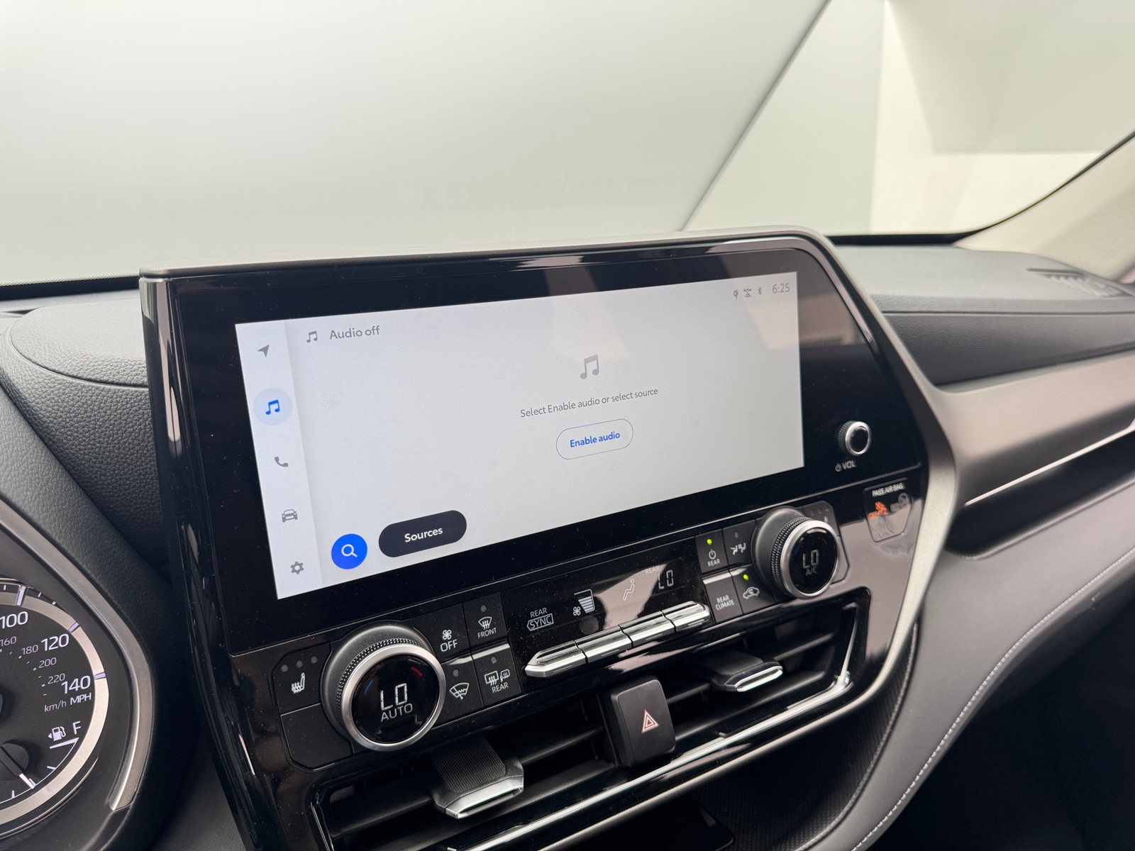 Thumbnail: 2024 Toyota Highlander - 3