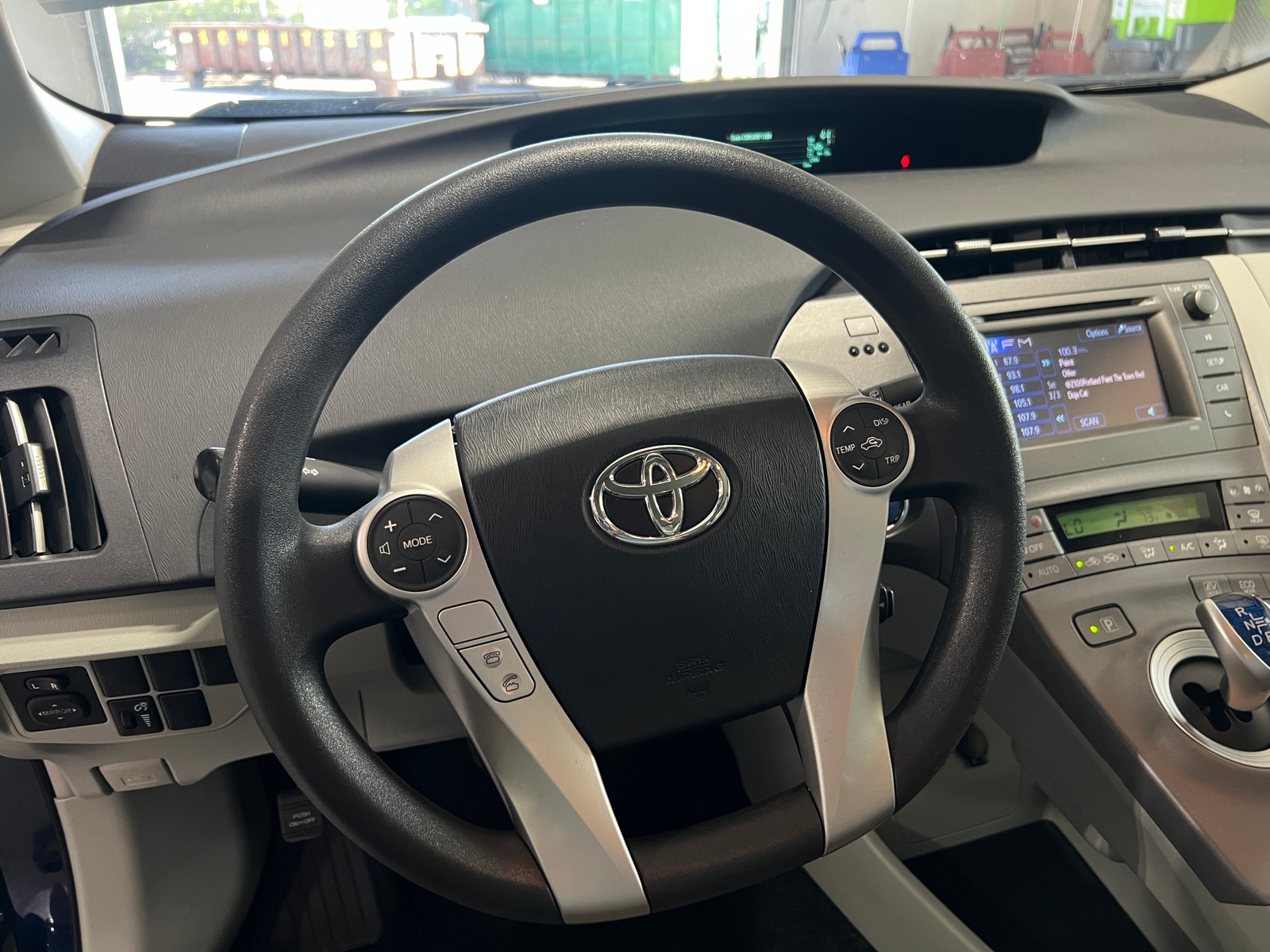 Thumbnail: 2013 Toyota Prius - 5