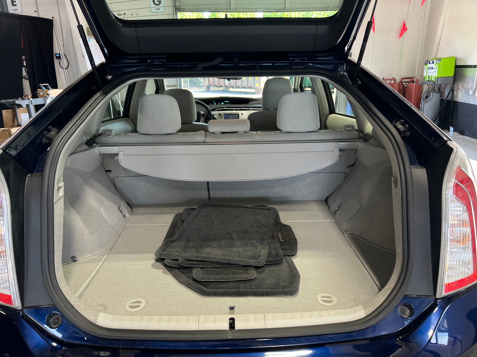 Thumbnail: 2013 Toyota Prius - 7
