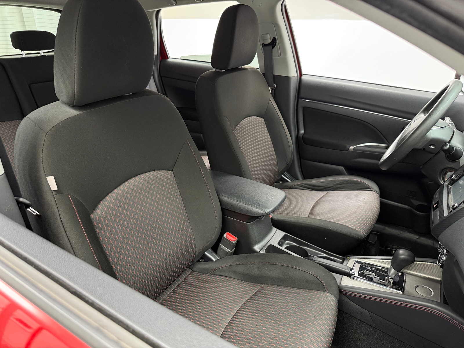 Thumbnail: 2018 Mitsubishi Outlander Sport - 2