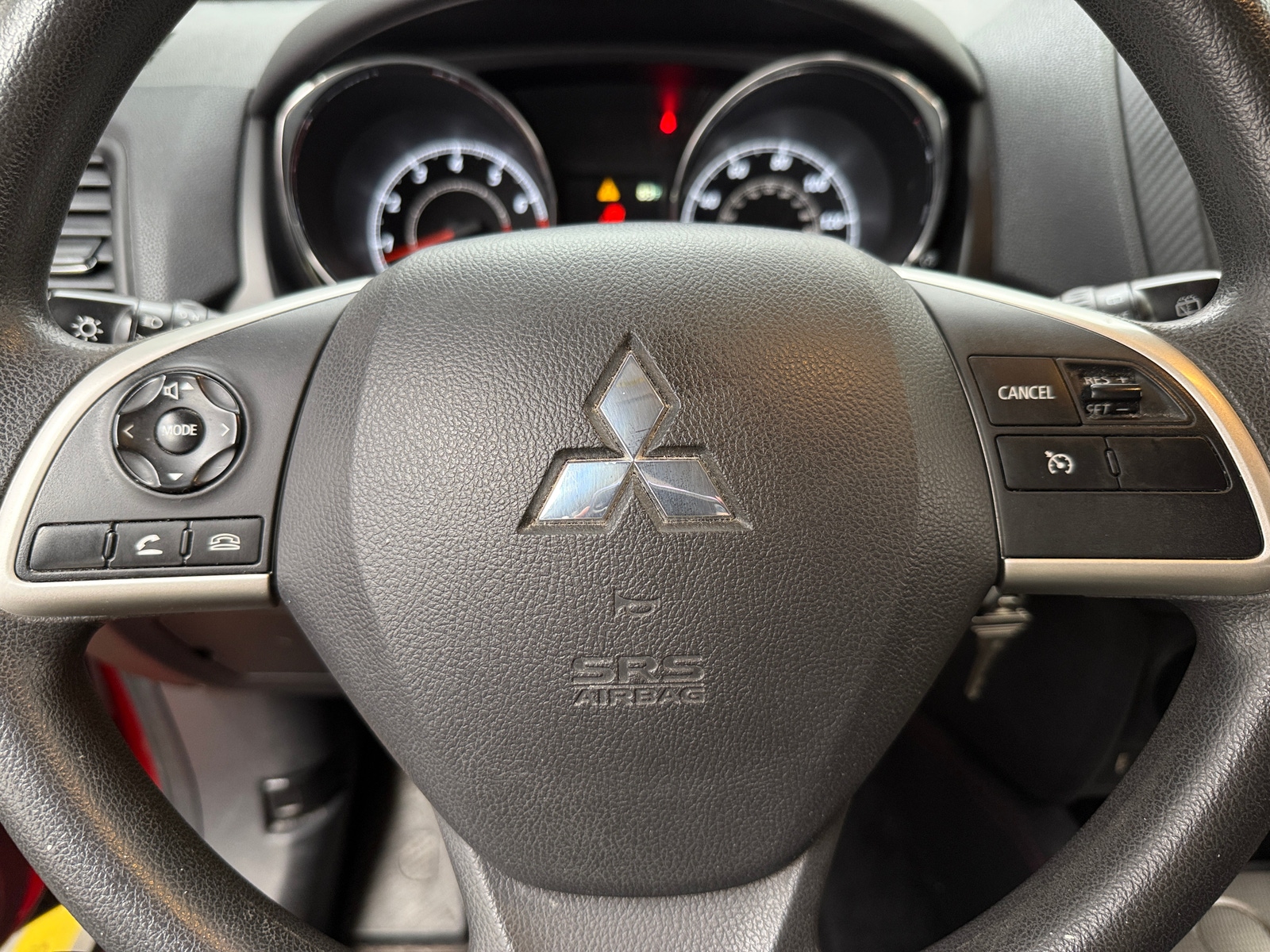 Thumbnail: 2018 Mitsubishi Outlander Sport - 5