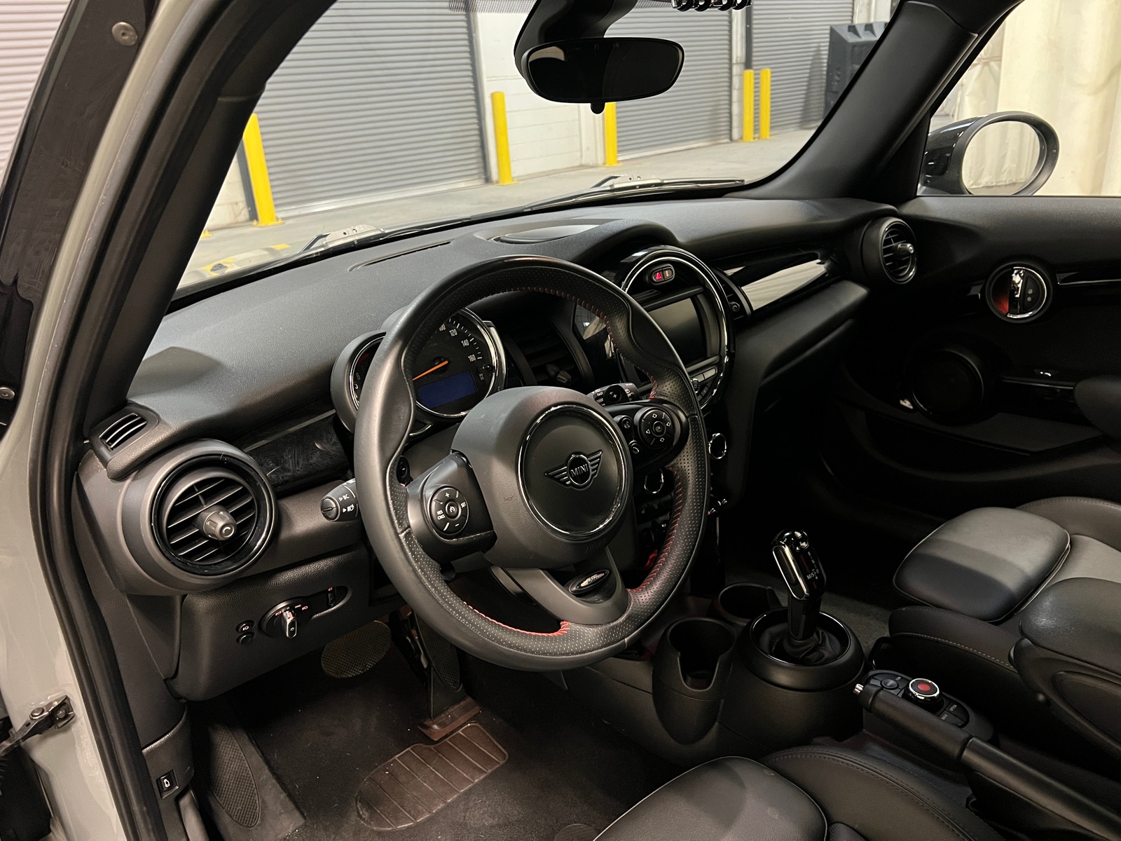 Thumbnail: 2021 MINI Cooper Hardtop - 2