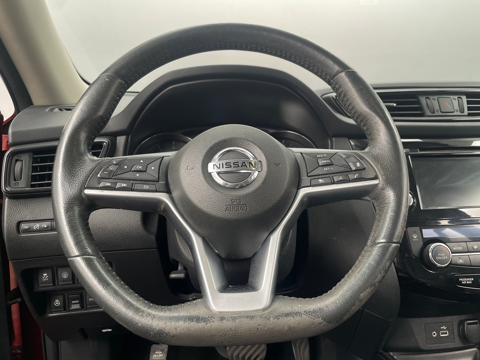 Thumbnail: 2018 Nissan Rogue - 4