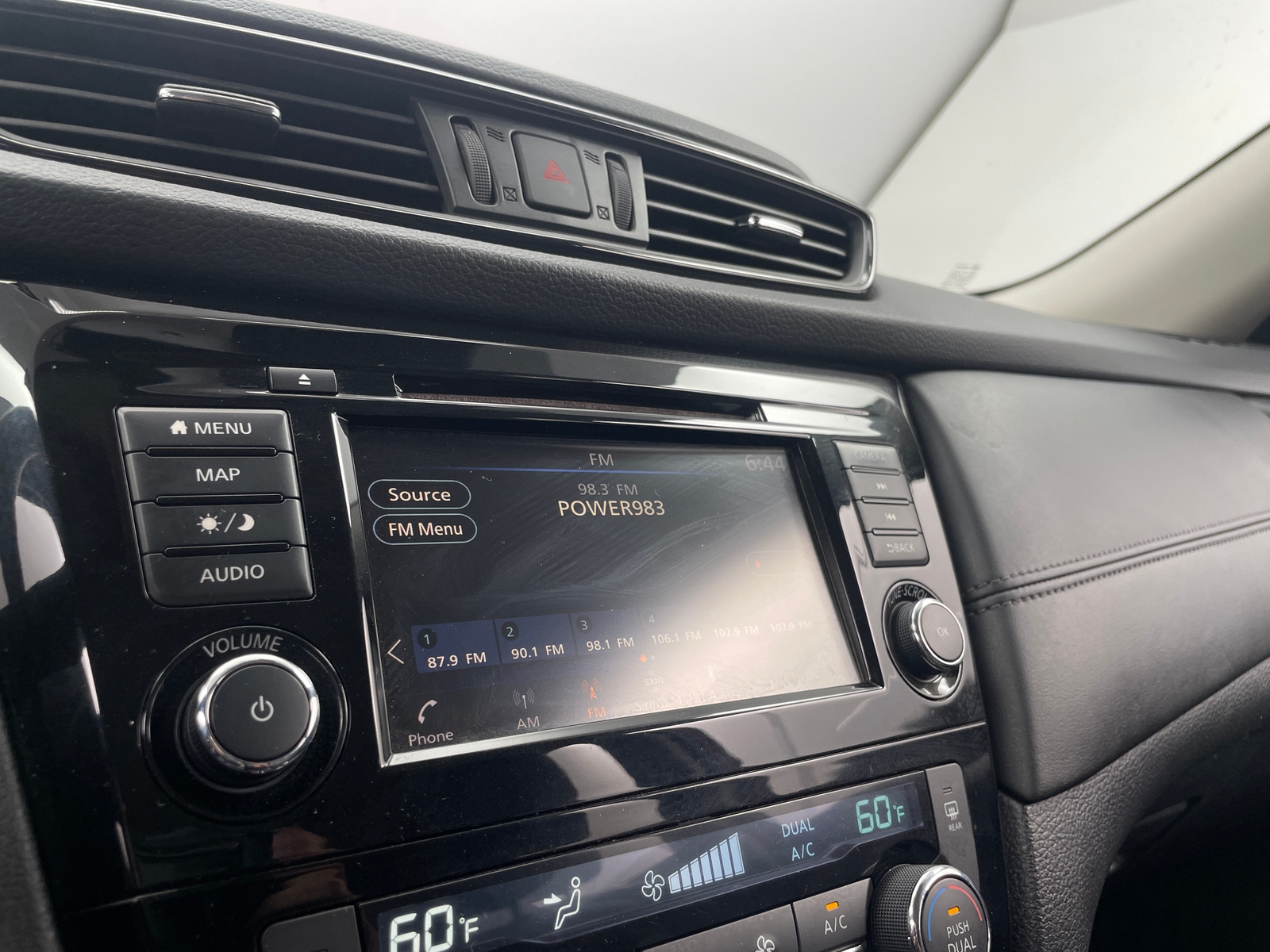 Thumbnail: 2018 Nissan Rogue - 3