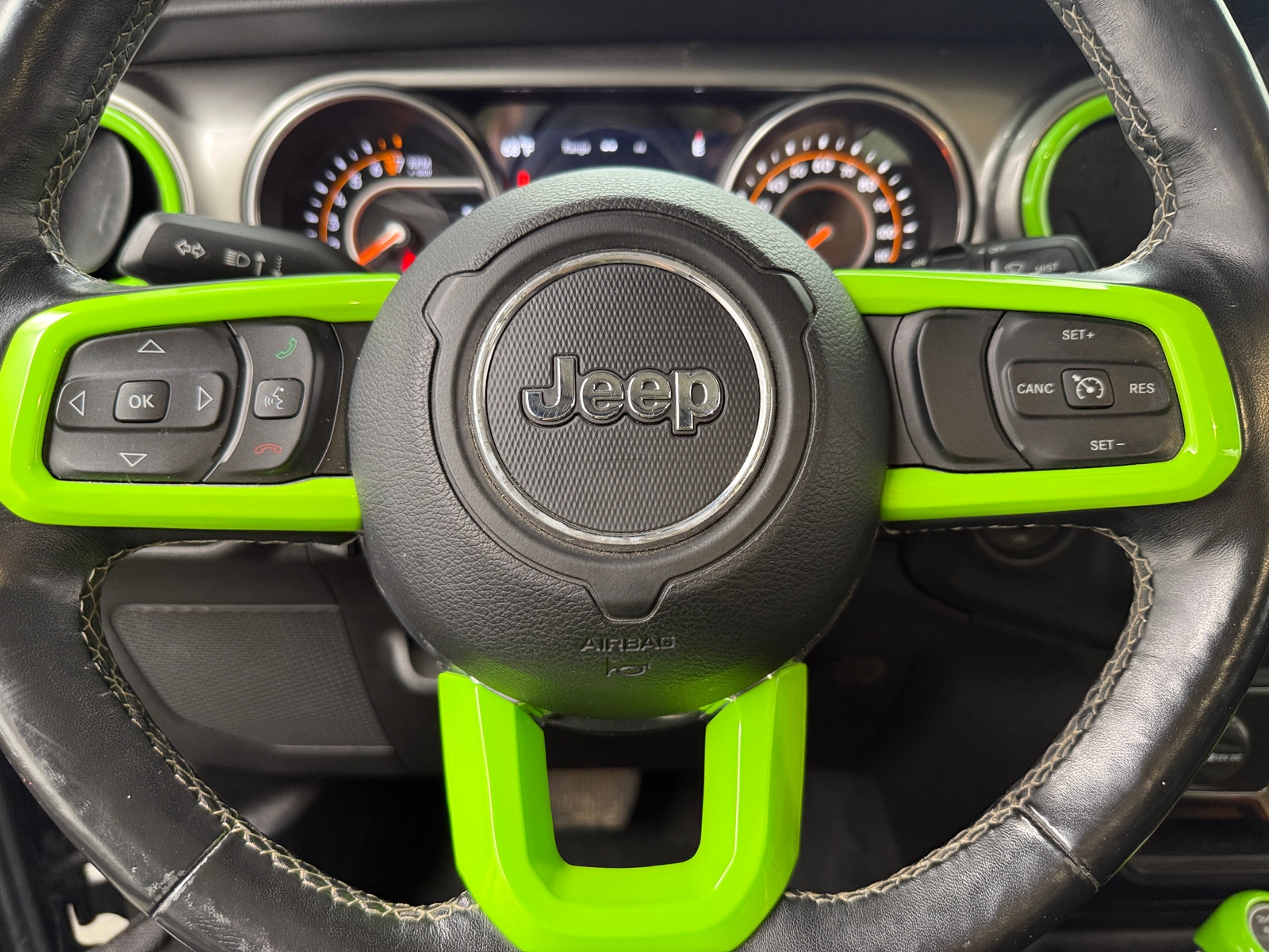 Thumbnail: 2019 Jeep Wrangler - 5