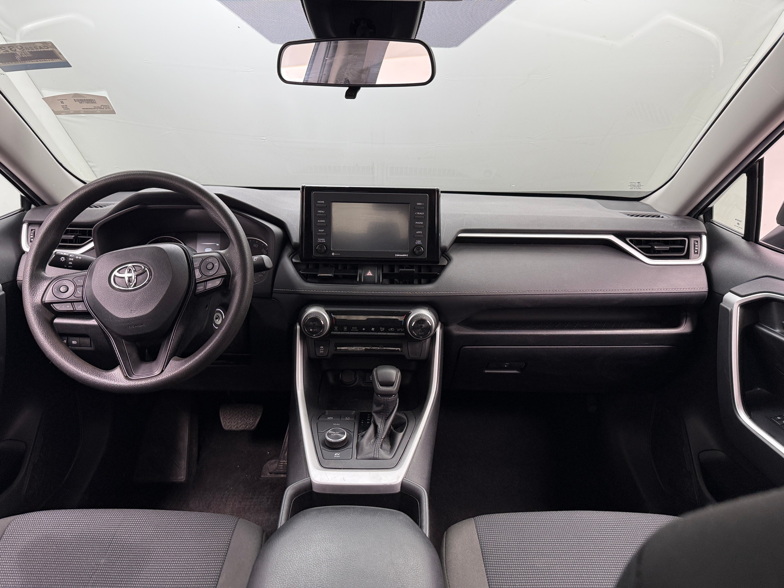 Thumbnail: 2022 Toyota RAV4 - 3