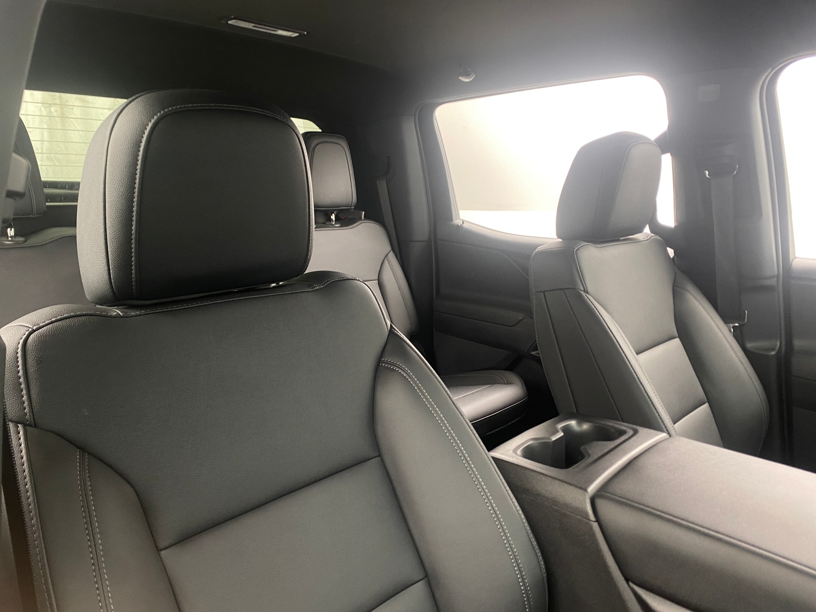 Thumbnail: 2024 Chevrolet Silverado EV - 2