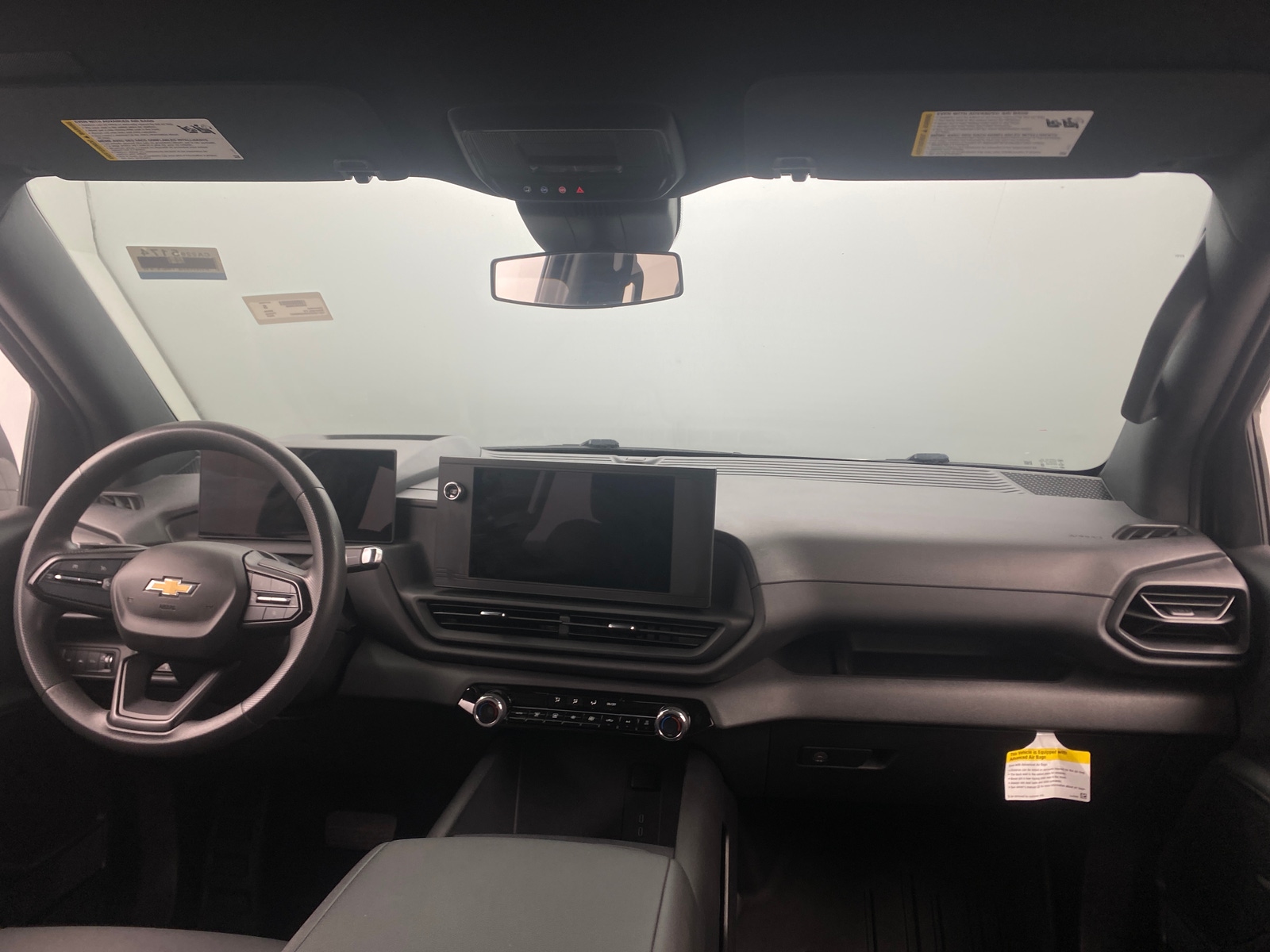 Thumbnail: 2024 Chevrolet Silverado EV - 3