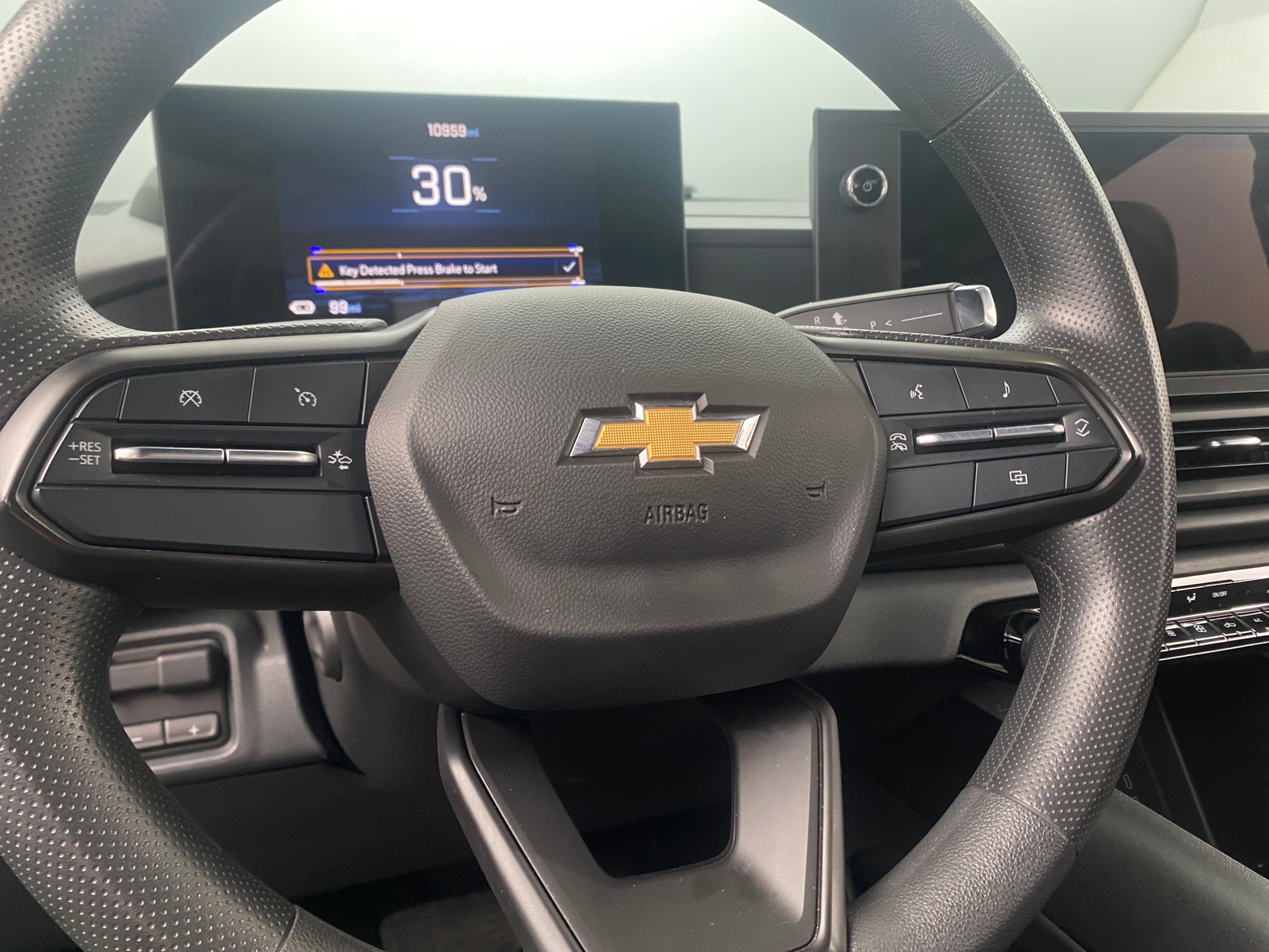 Thumbnail: 2024 Chevrolet Silverado EV - 5