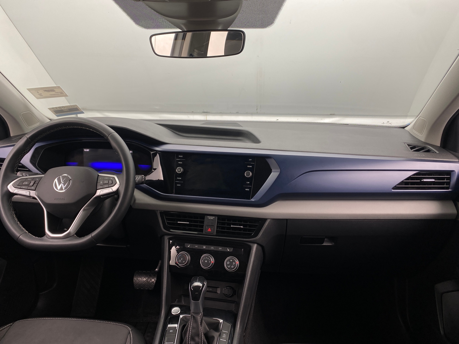 Thumbnail: 2023 Volkswagen Taos - 2