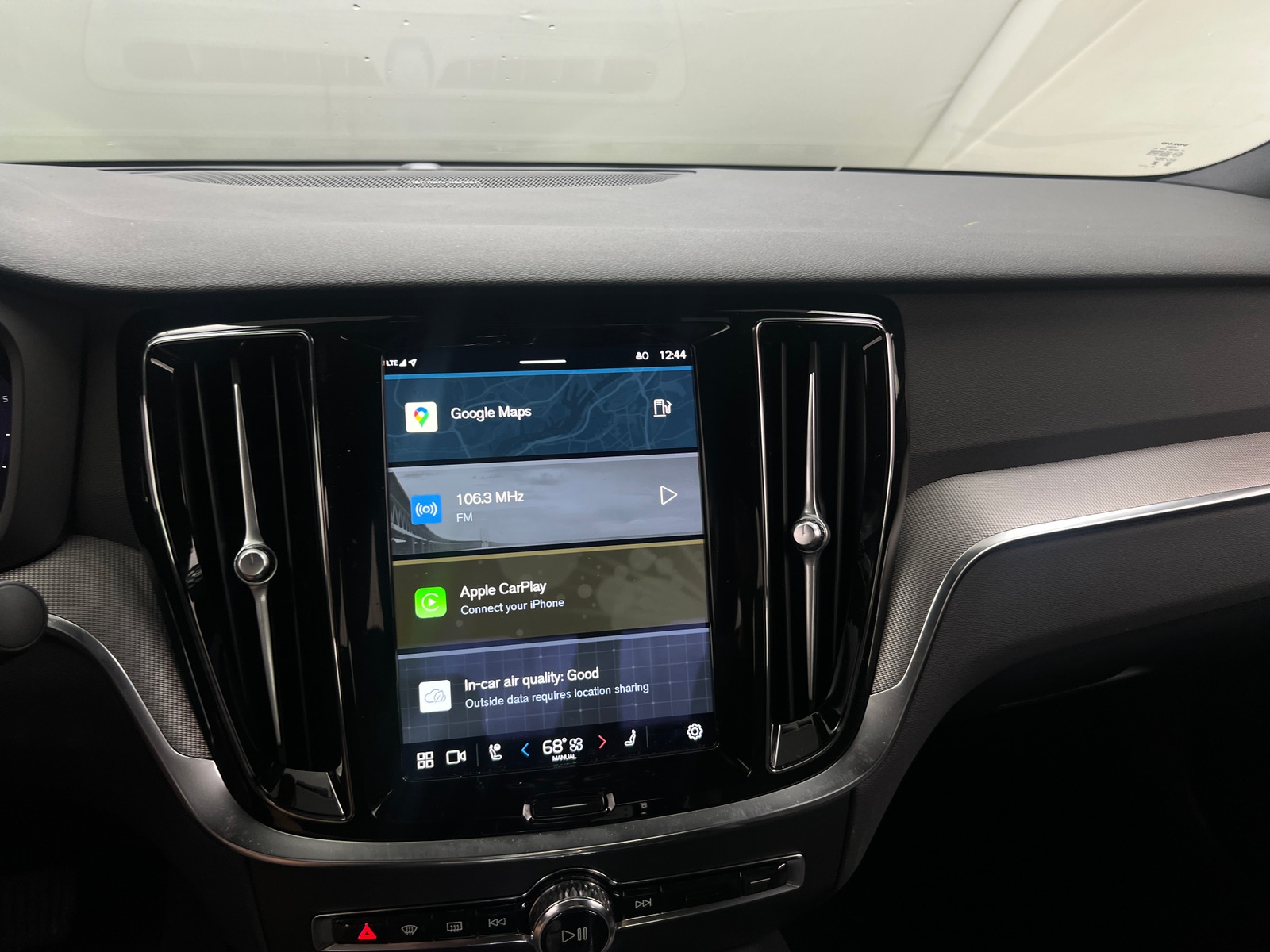 Thumbnail: 2024 Volvo S60 - 3